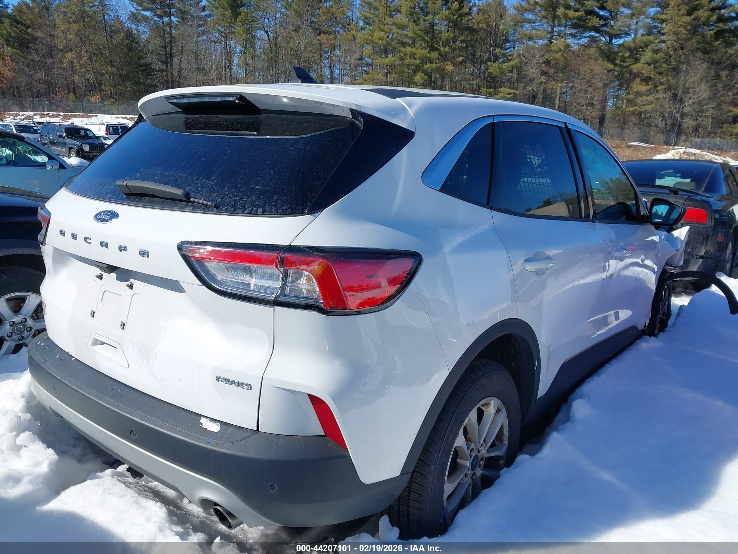 FORD ESCAPE image 4