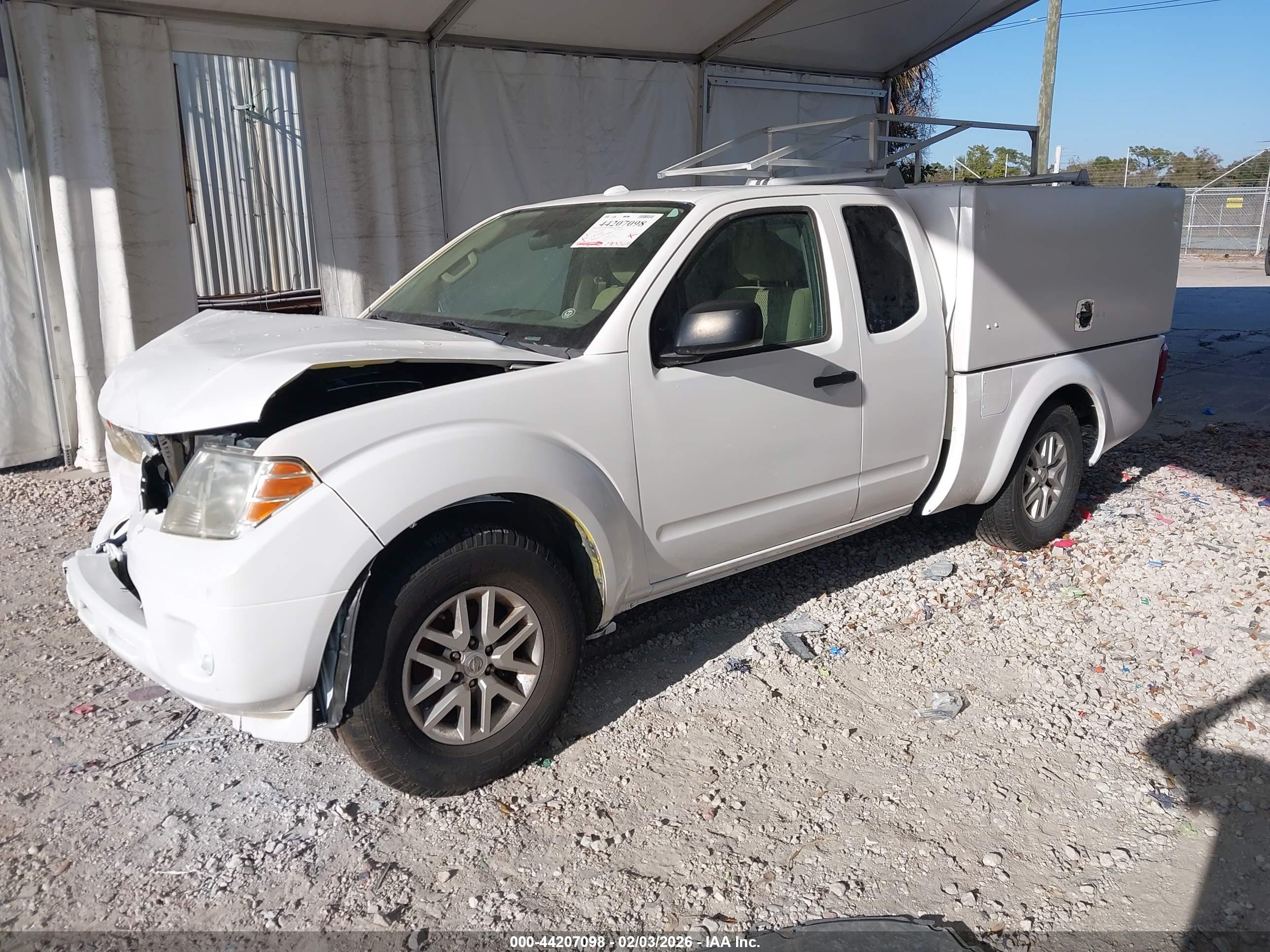 NISSAN FRONTIER image 2