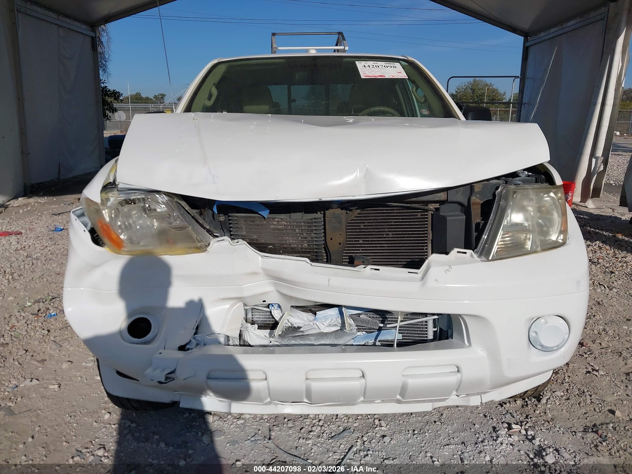 NISSAN FRONTIER image 6