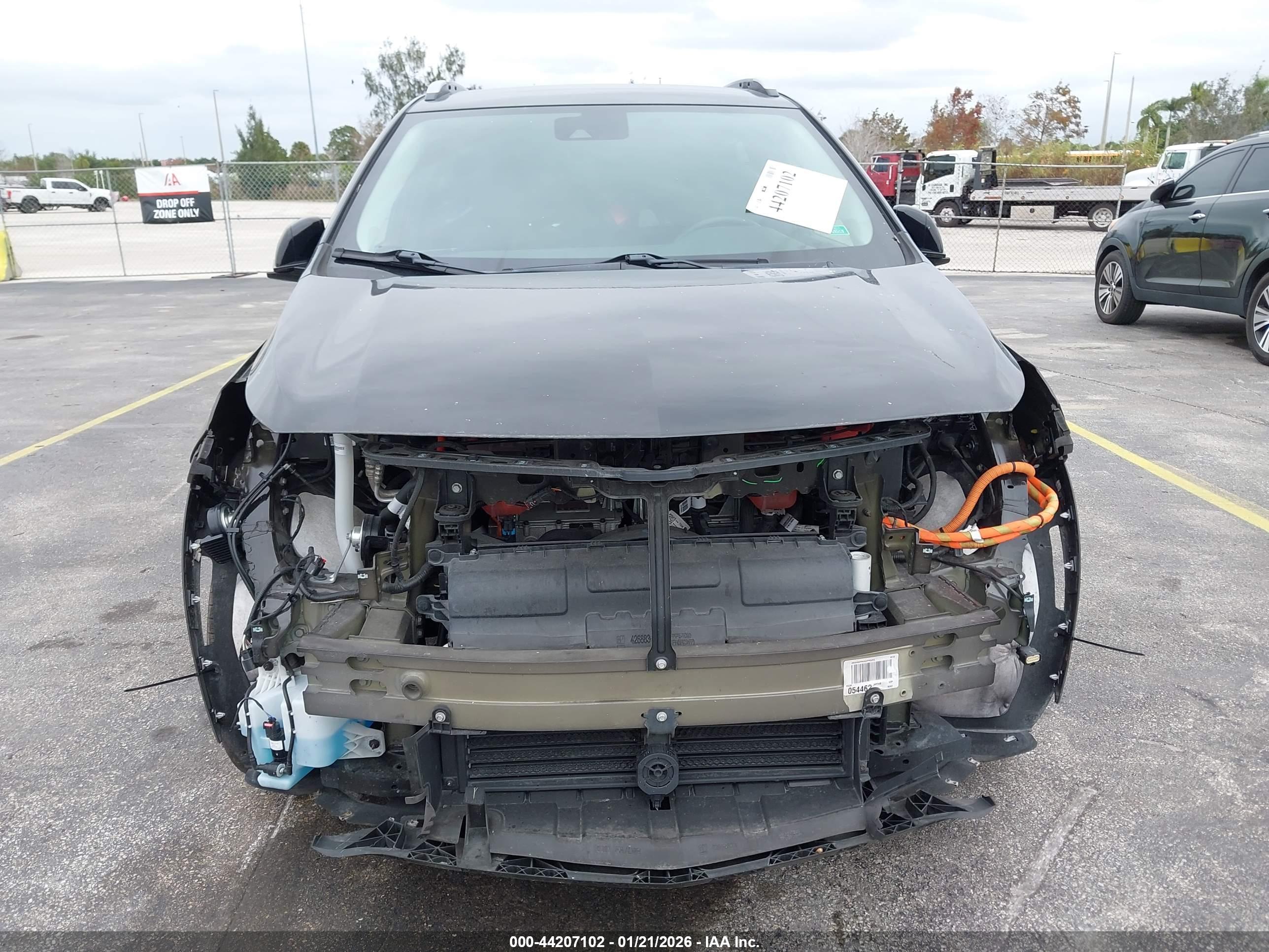CHEVROLET BOLT image 6
