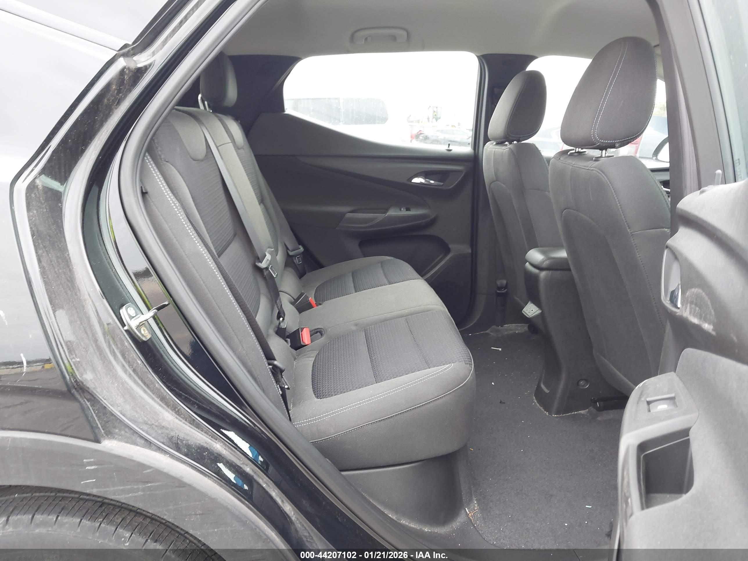 CHEVROLET BOLT image 8