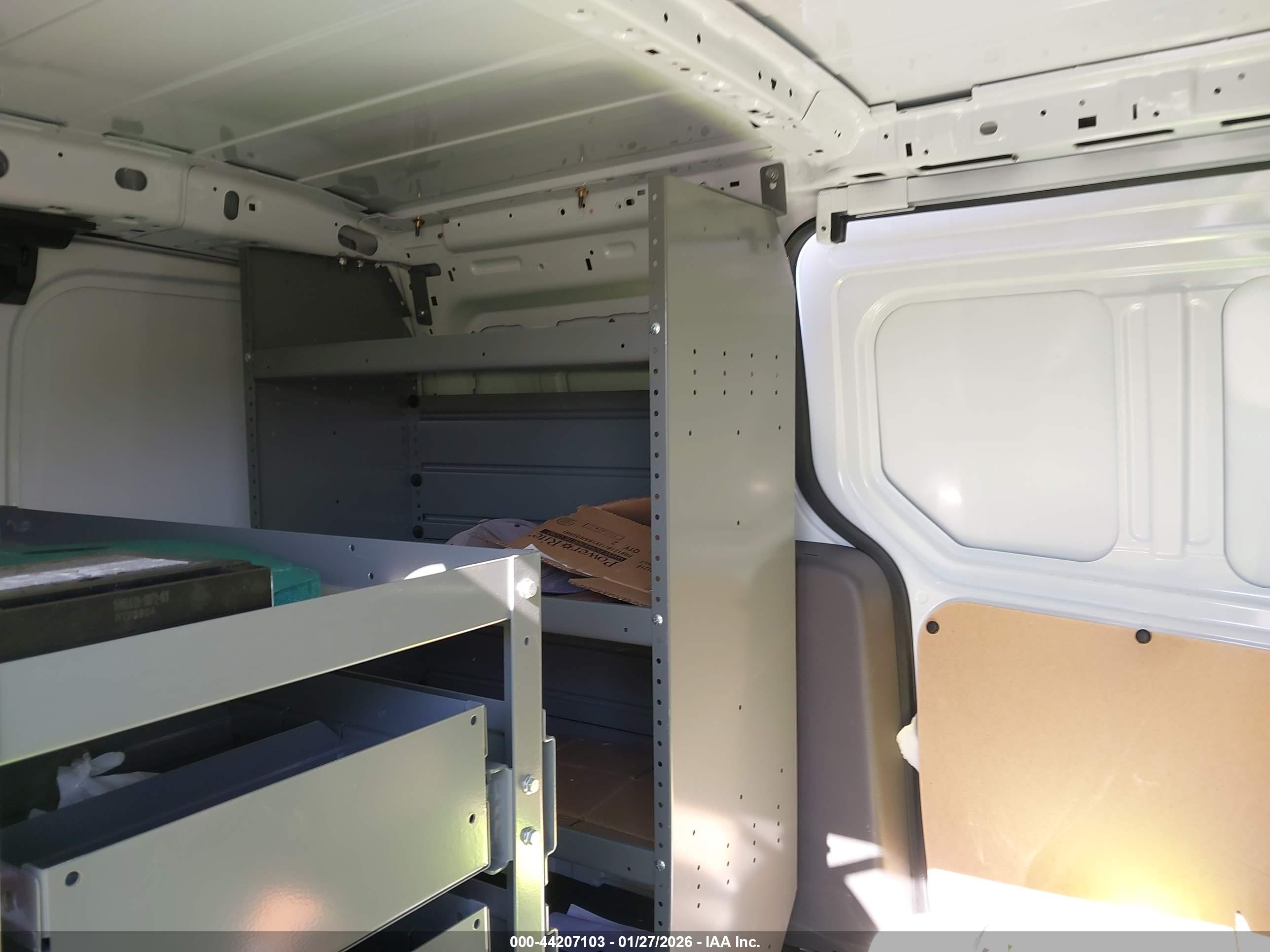 FORD TRANSIT image 8