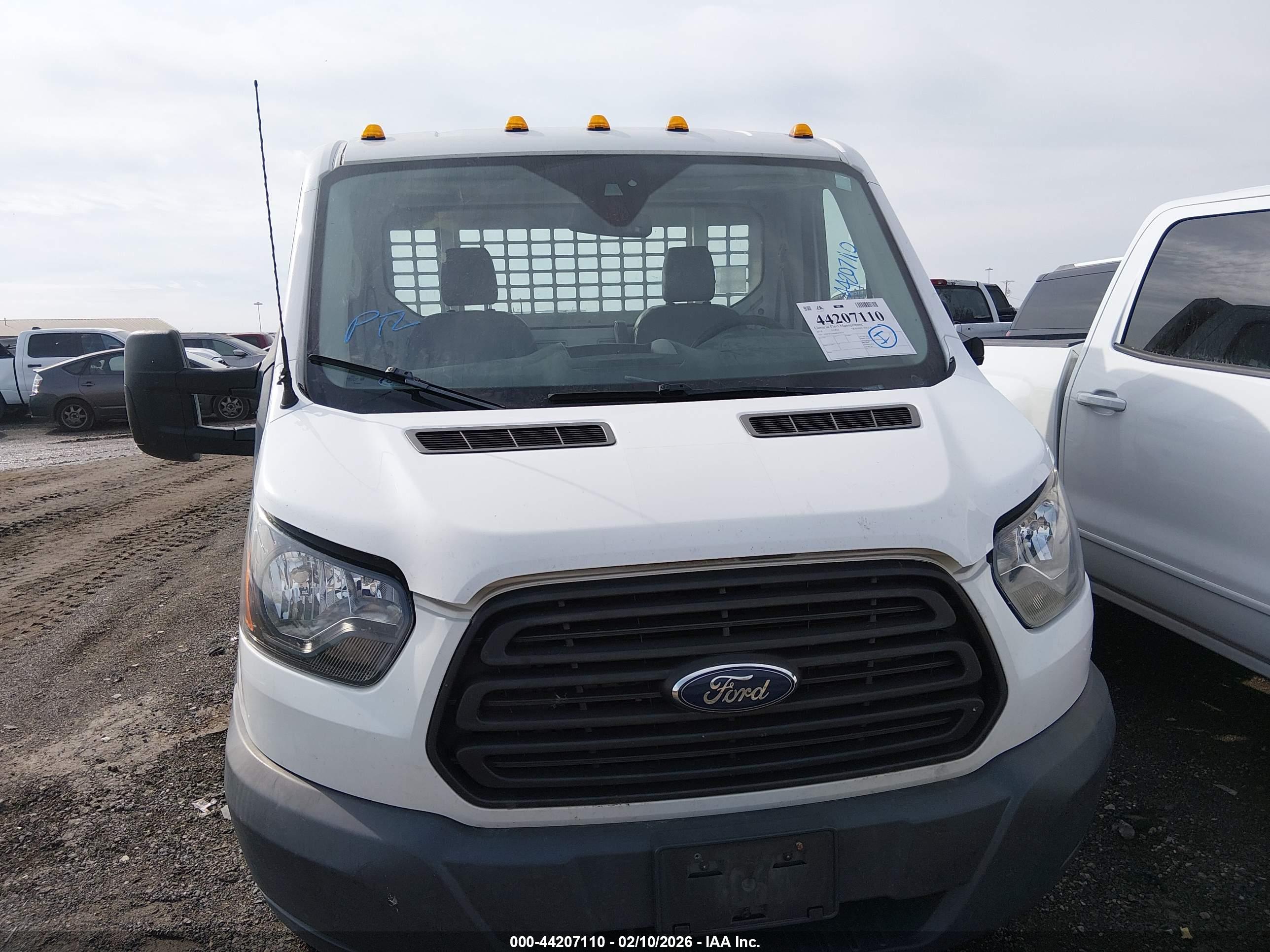 FORD TRANSIT-250 image 6