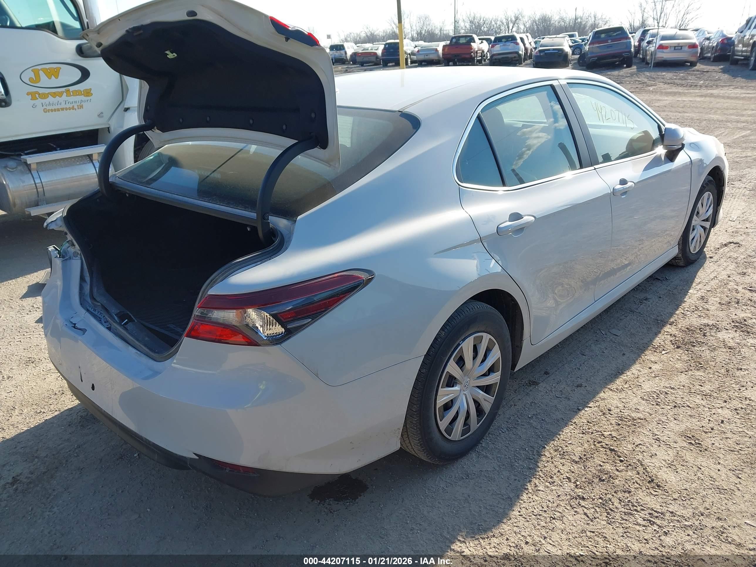 TOYOTA CAMRY image 4
