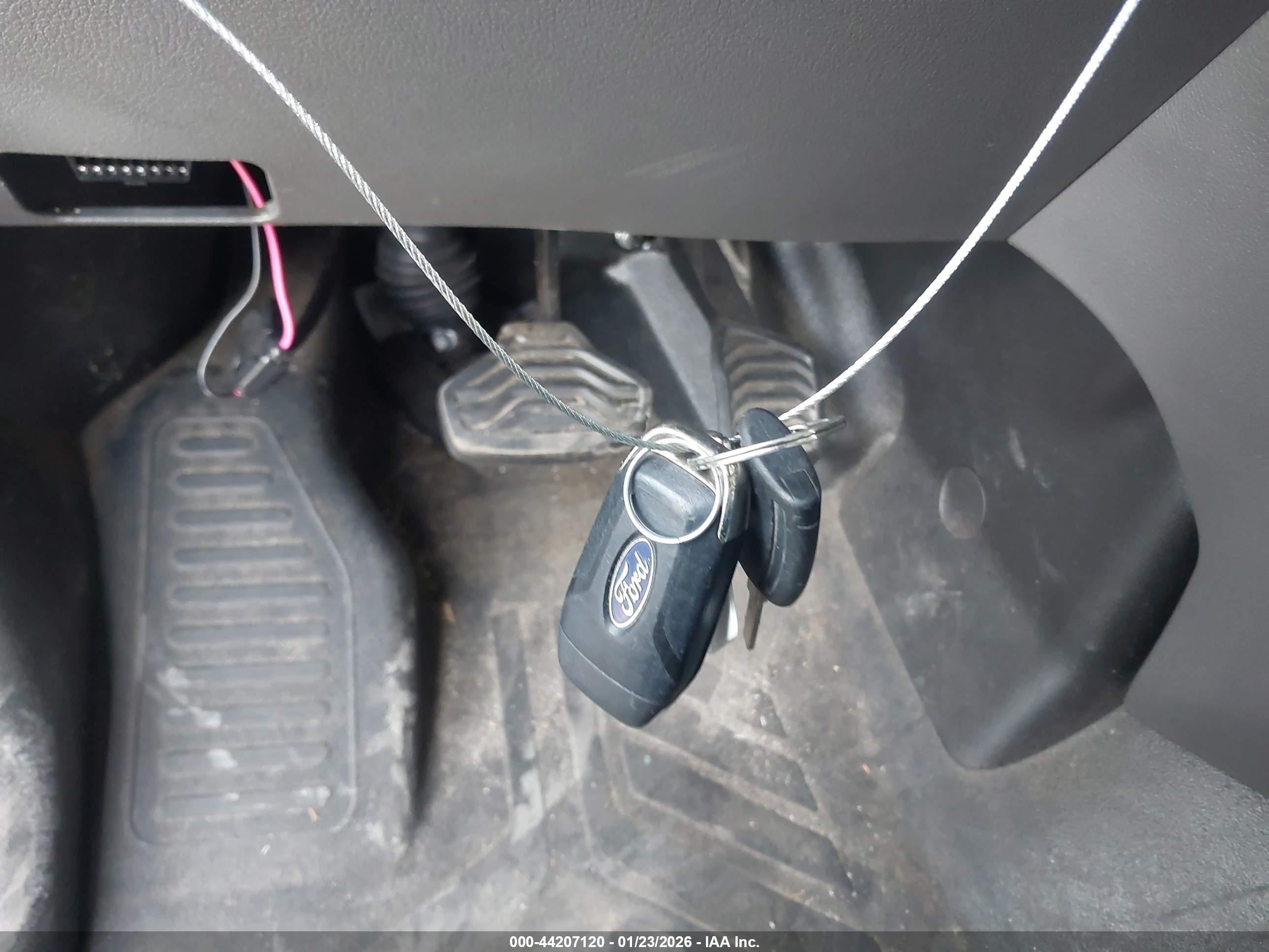 FORD TRANSIT-150 image 11