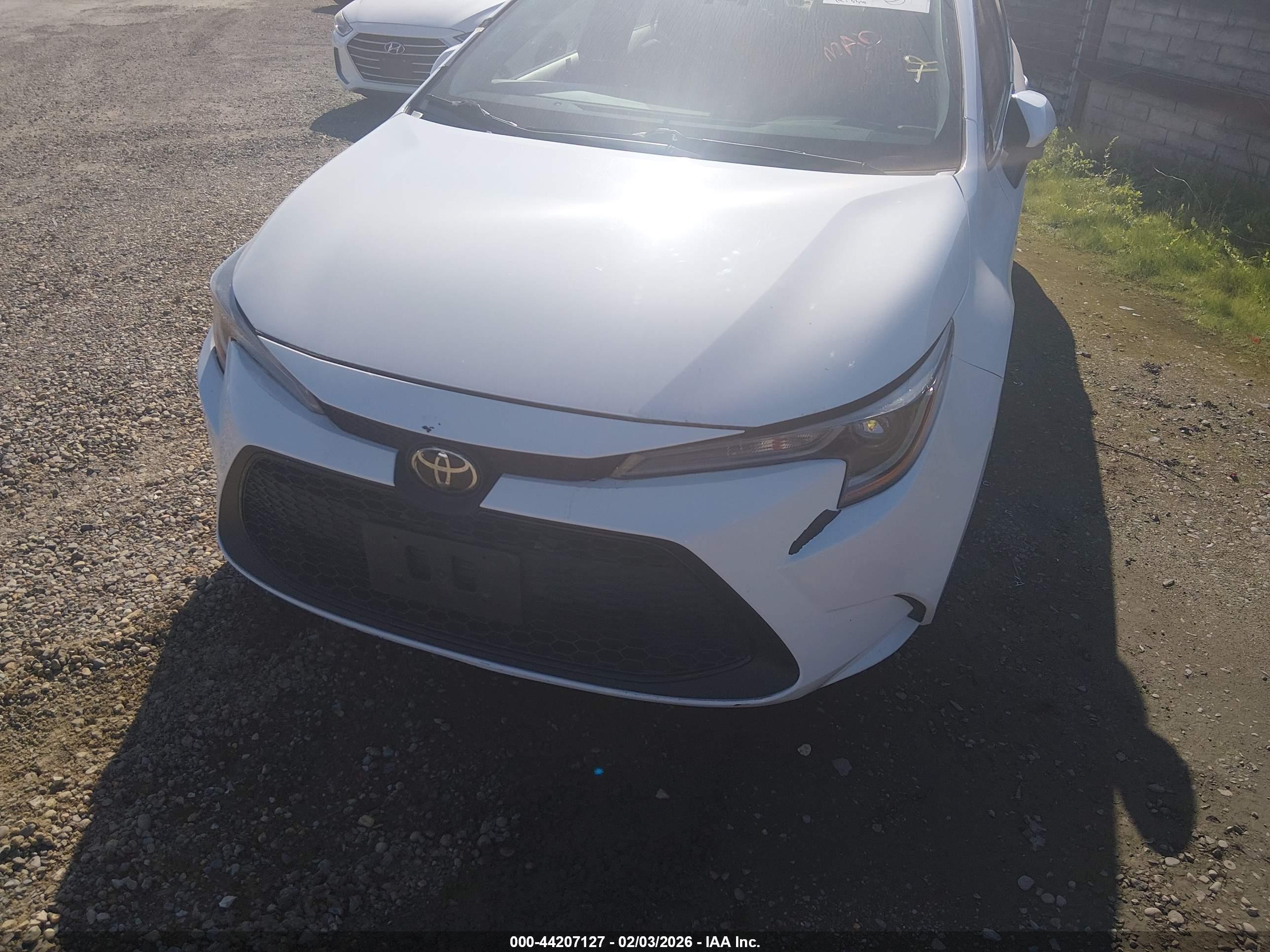 TOYOTA COROLLA image 6