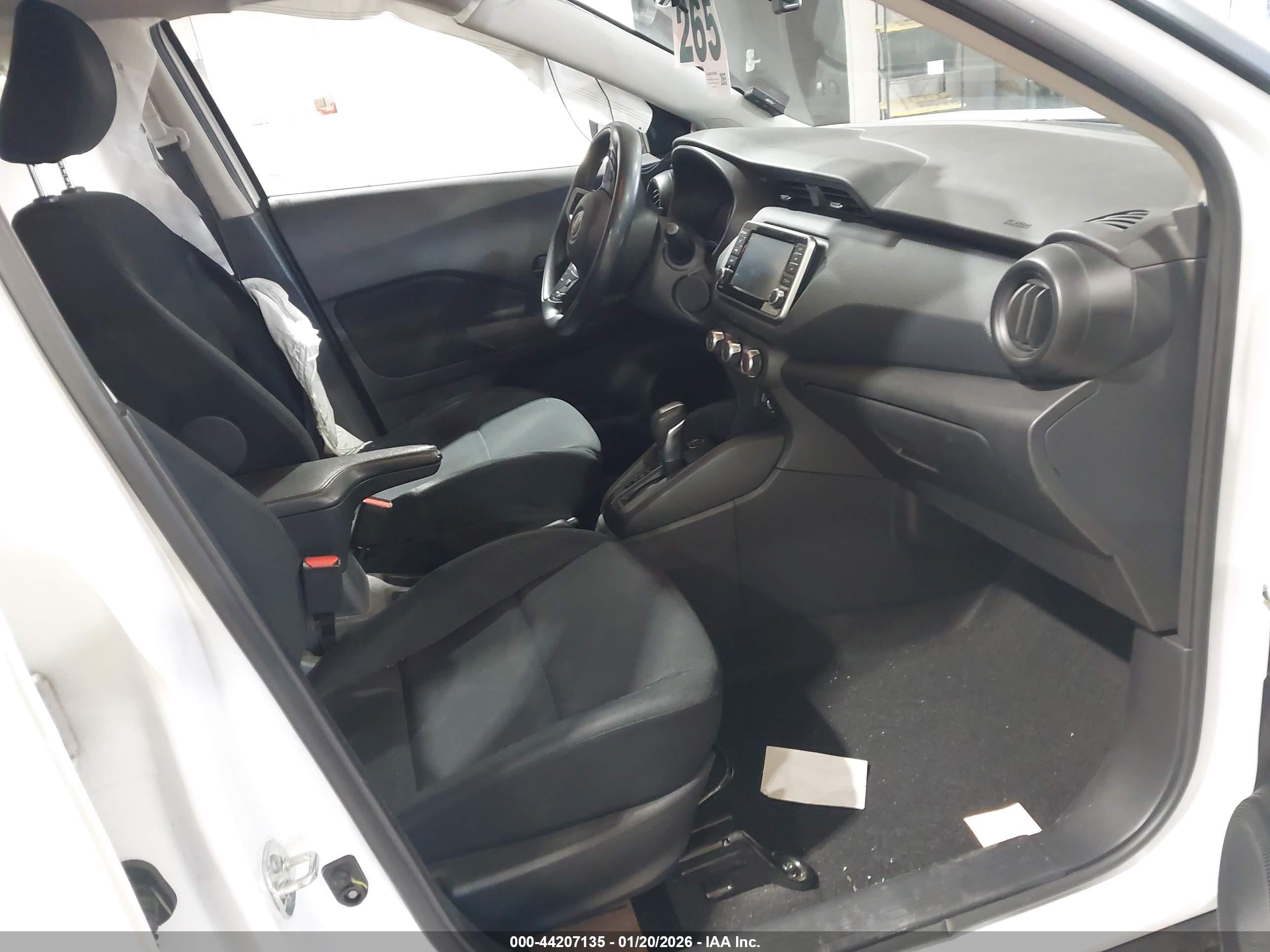 NISSAN KICKS image 5