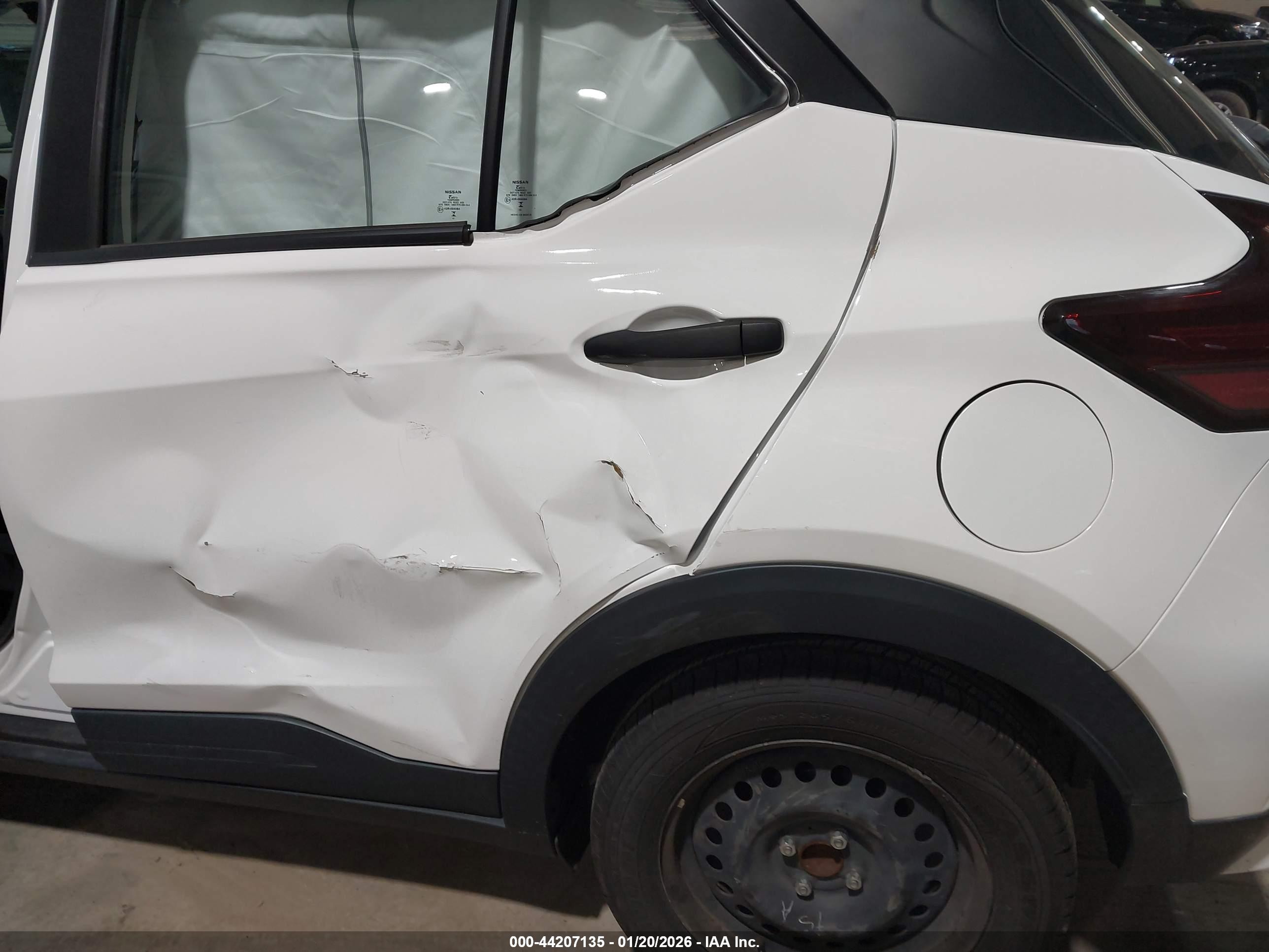 NISSAN KICKS image 6