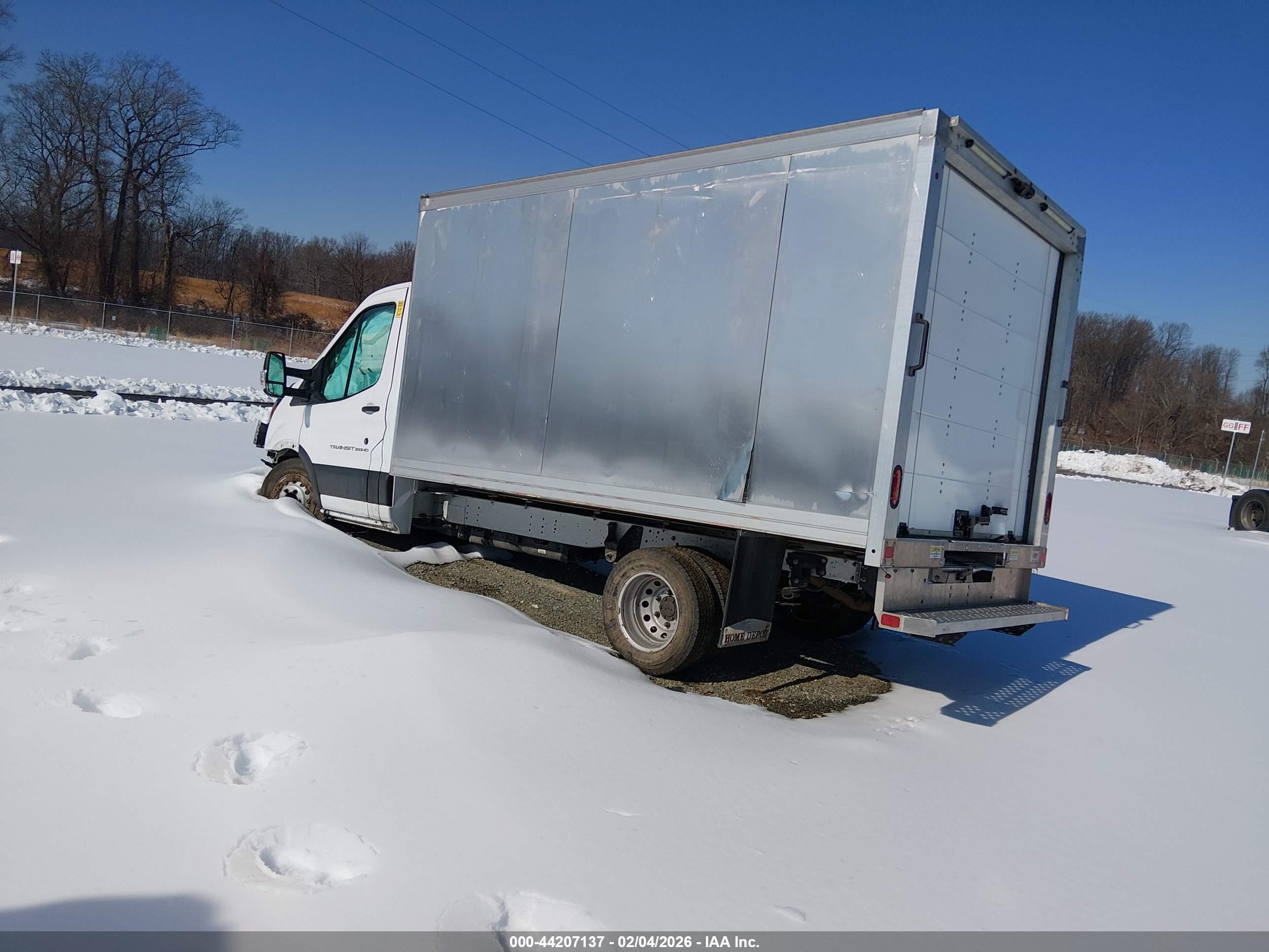 FORD TRANSIT-350 image 3