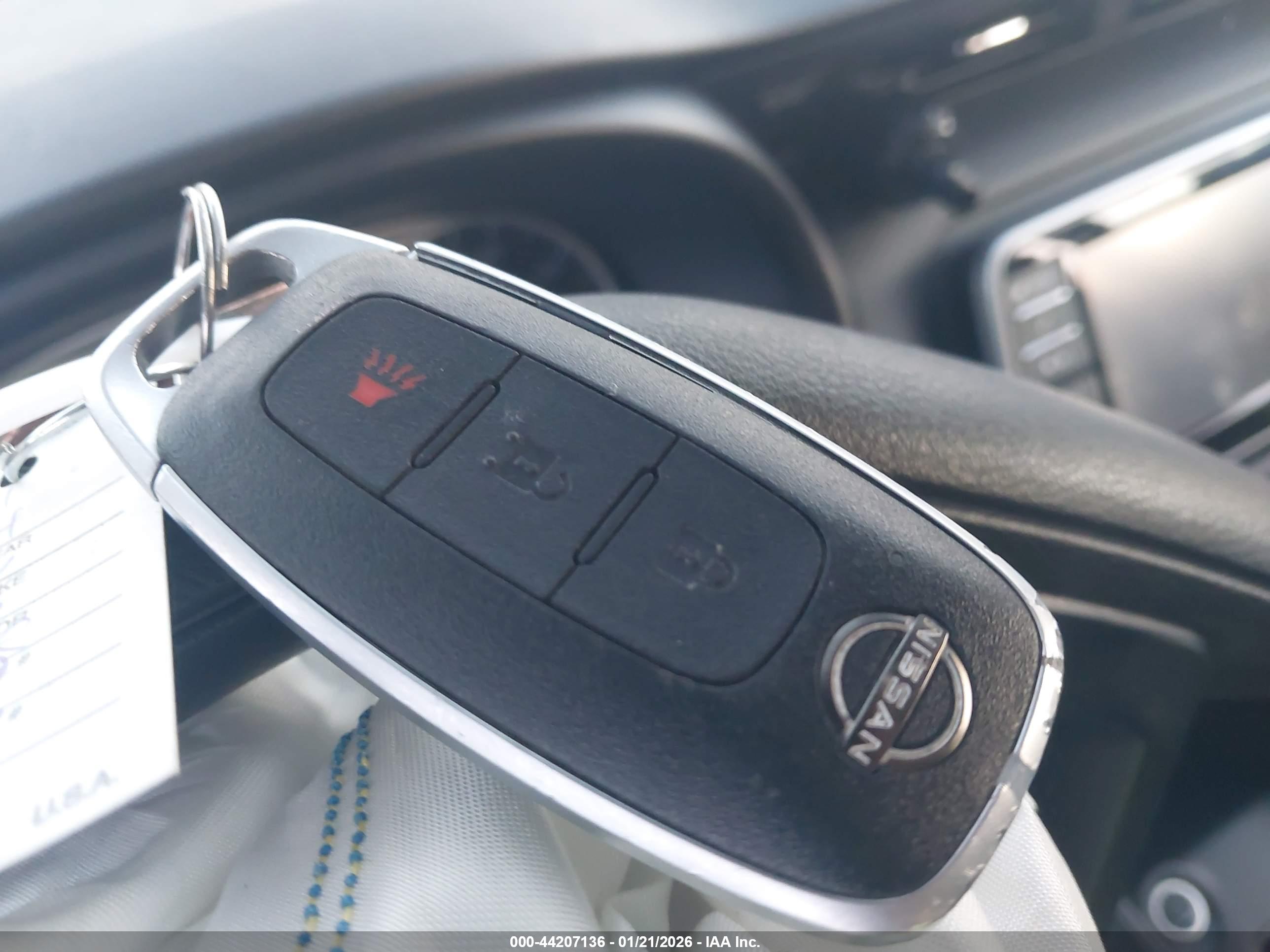NISSAN KICKS image 11
