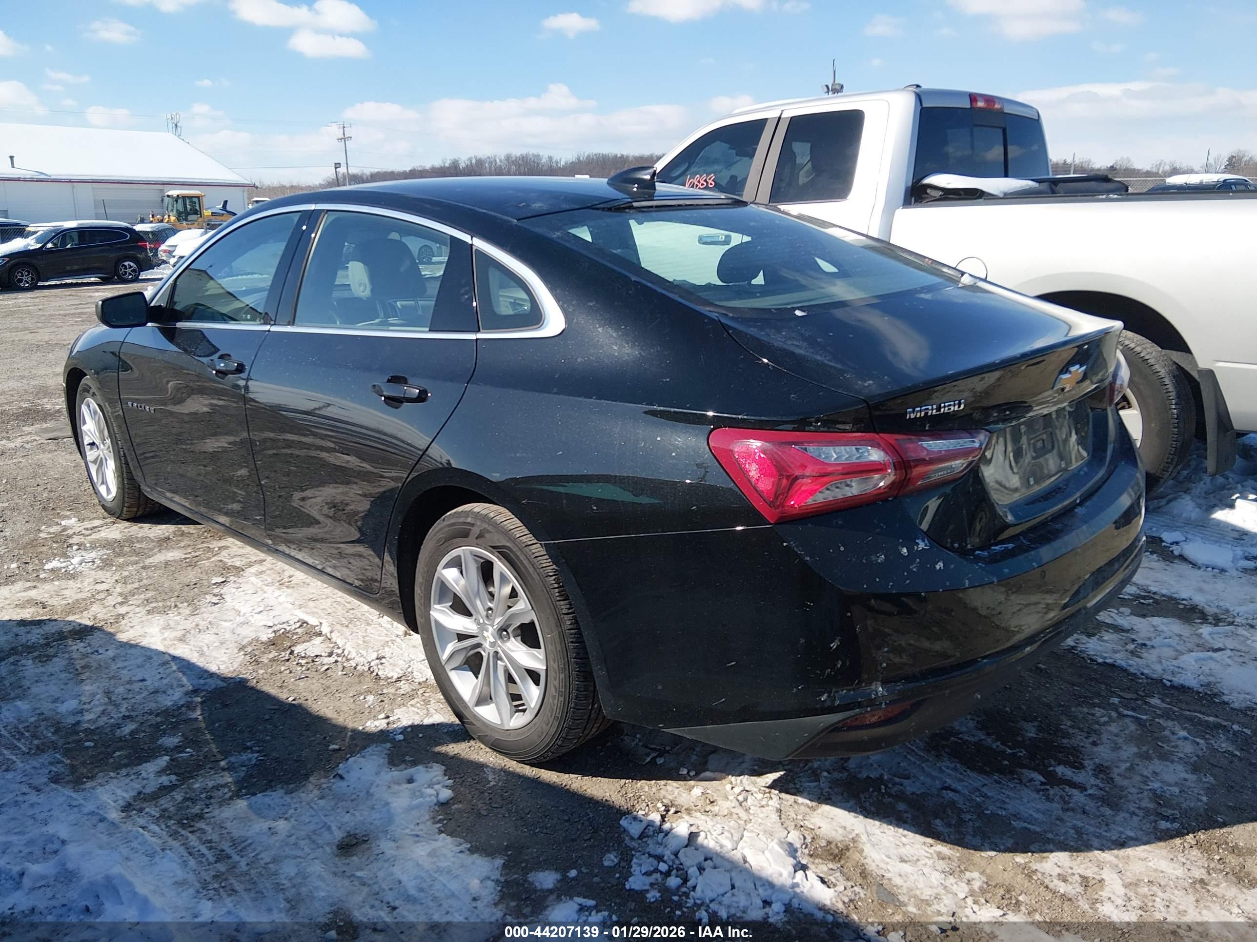 CHEVROLET MALIBU image 3