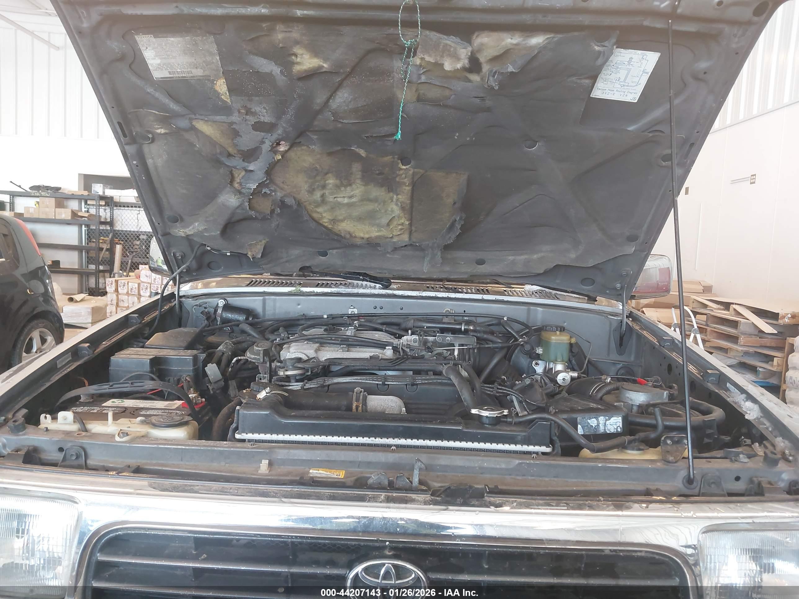 TOYOTA 4RUNNER image 10