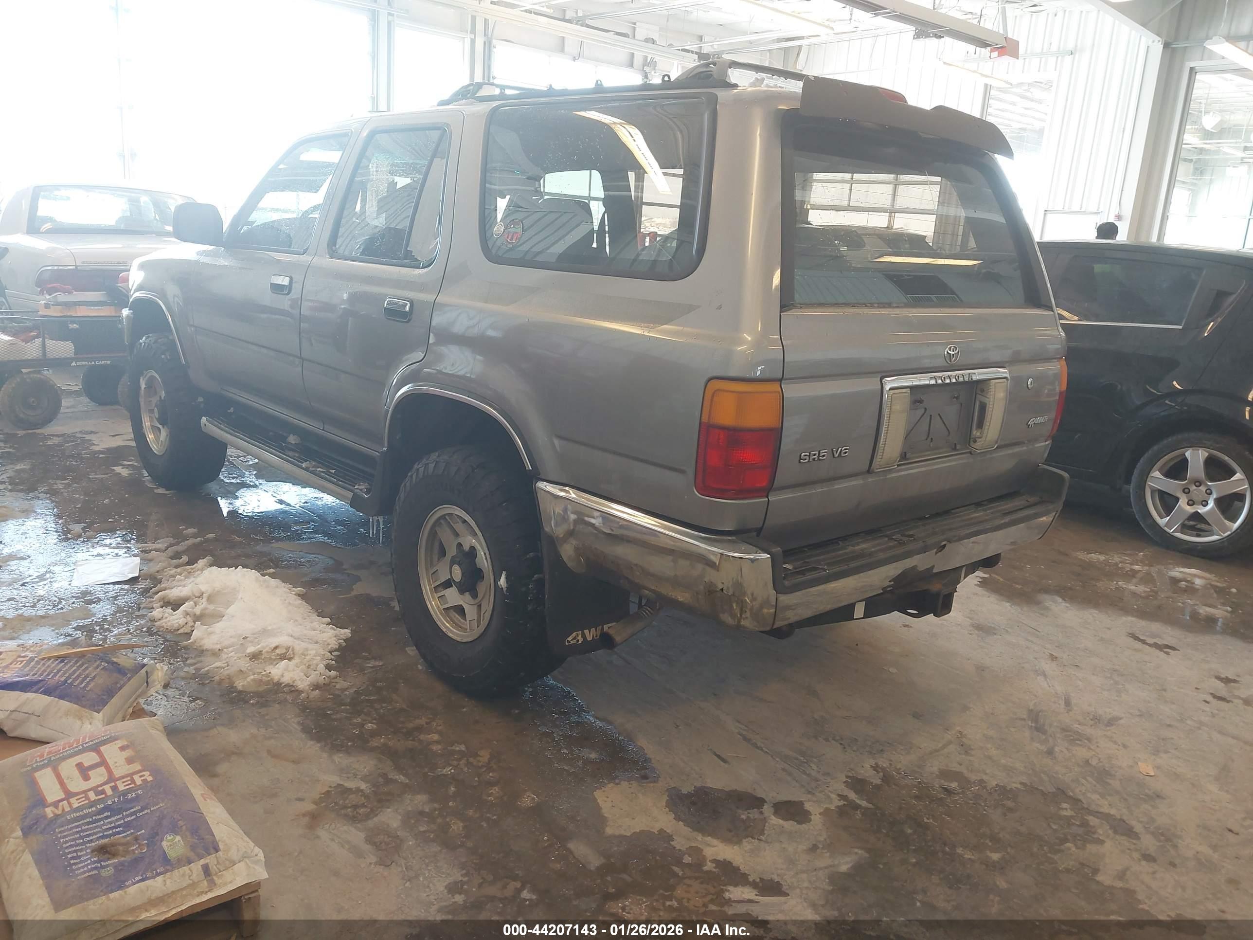 TOYOTA 4RUNNER image 3