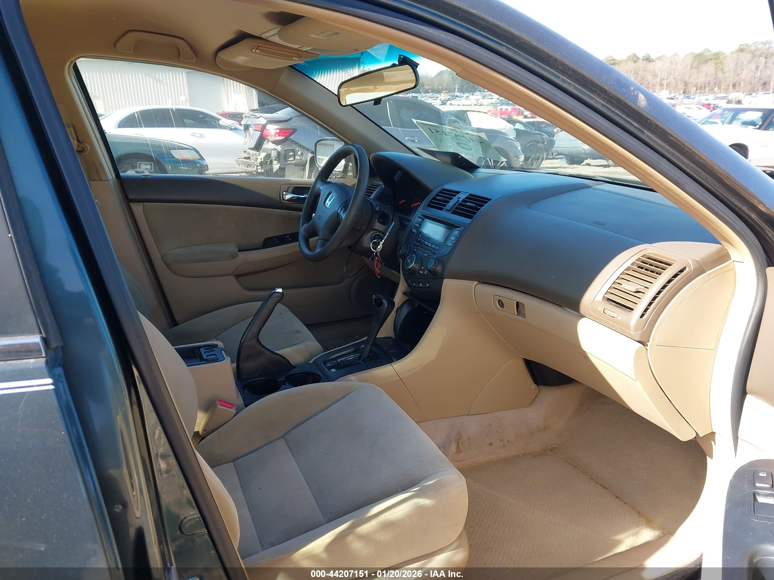 HONDA ACCORD image 5