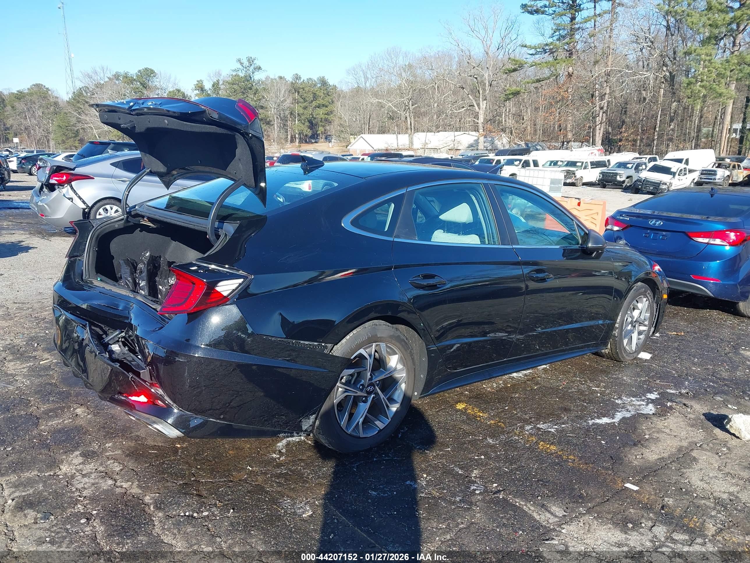 HYUNDAI SONATA image 4