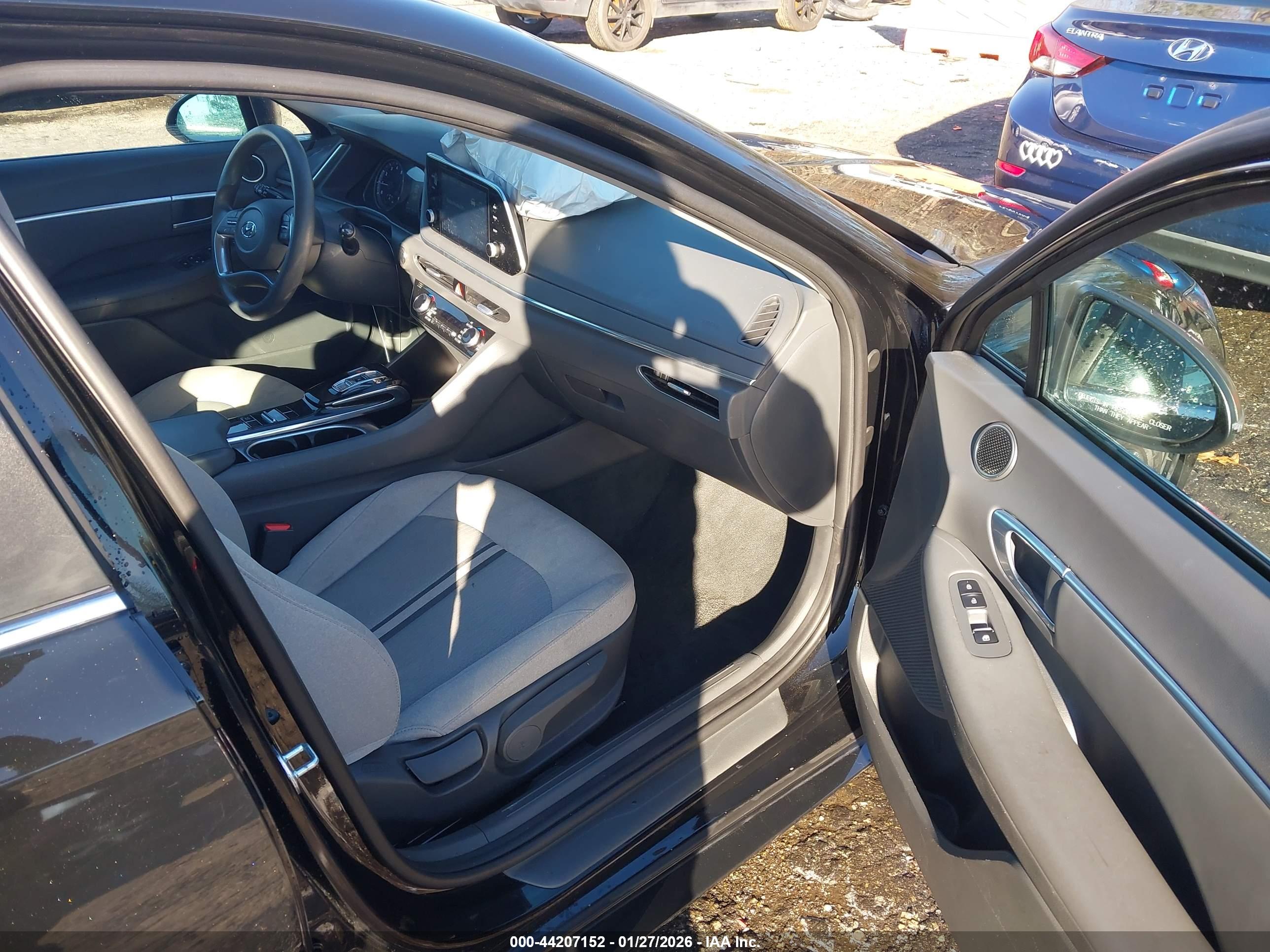 HYUNDAI SONATA image 5