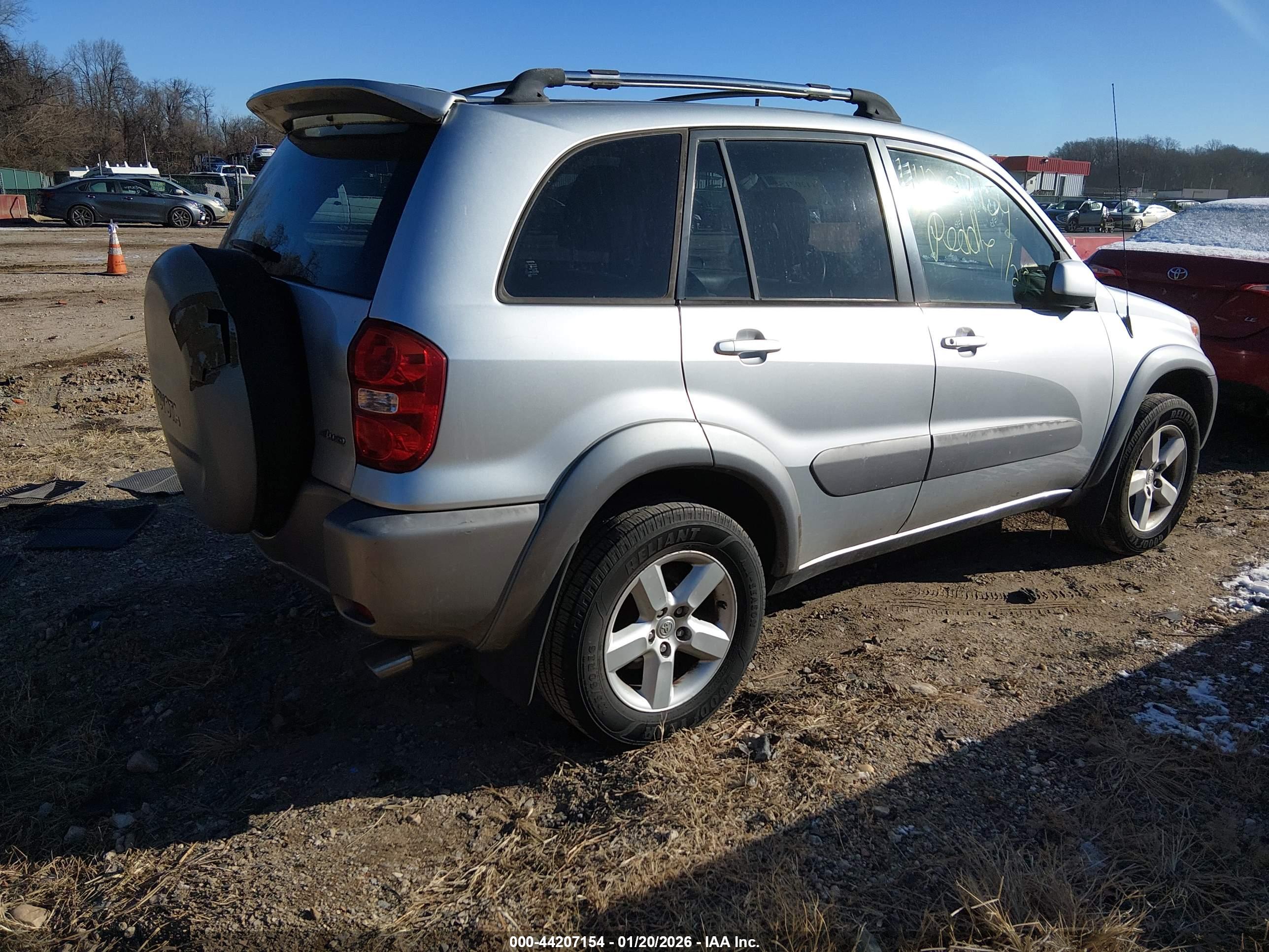TOYOTA RAV4 image 4