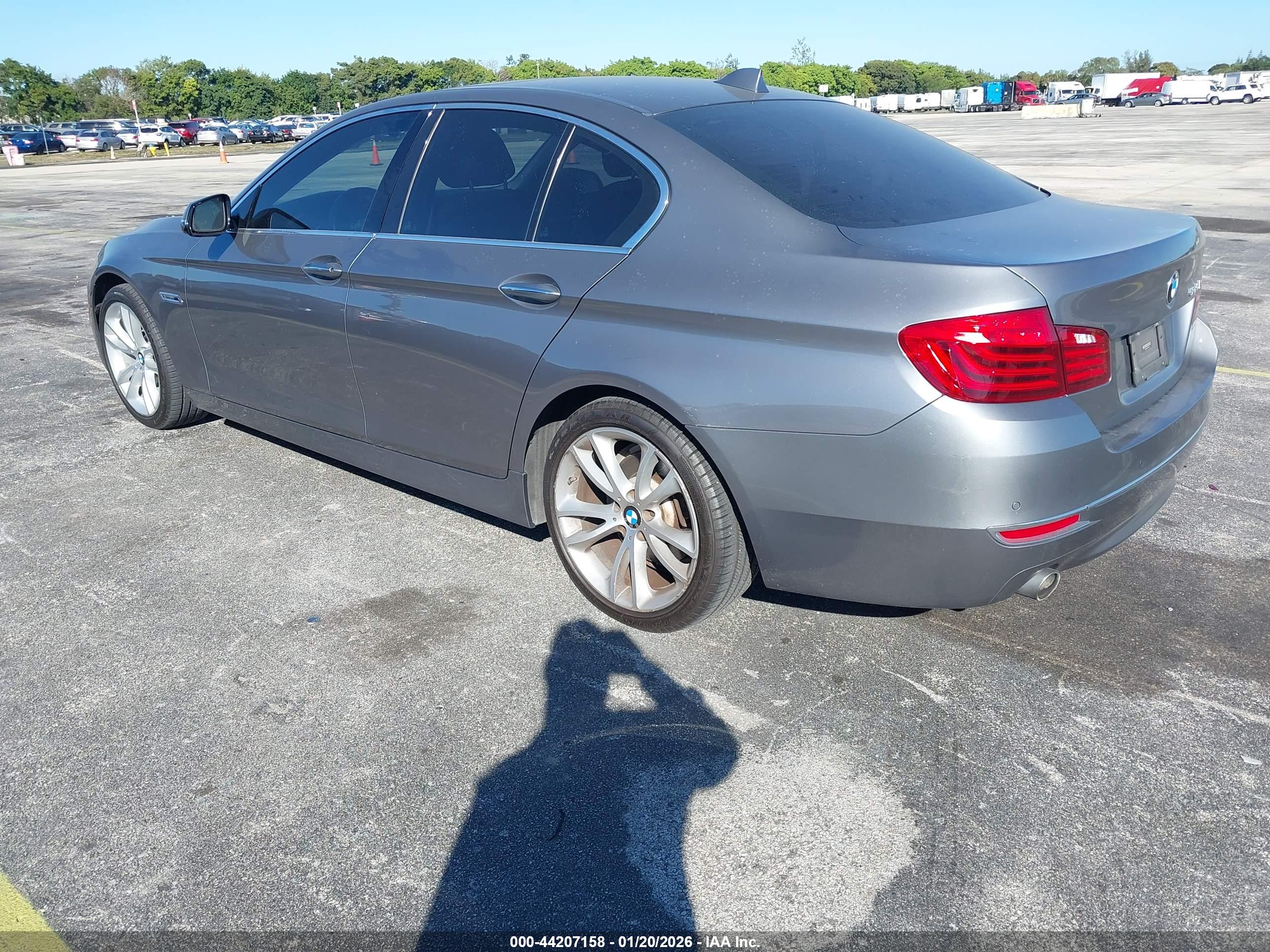 BMW 535I image 3