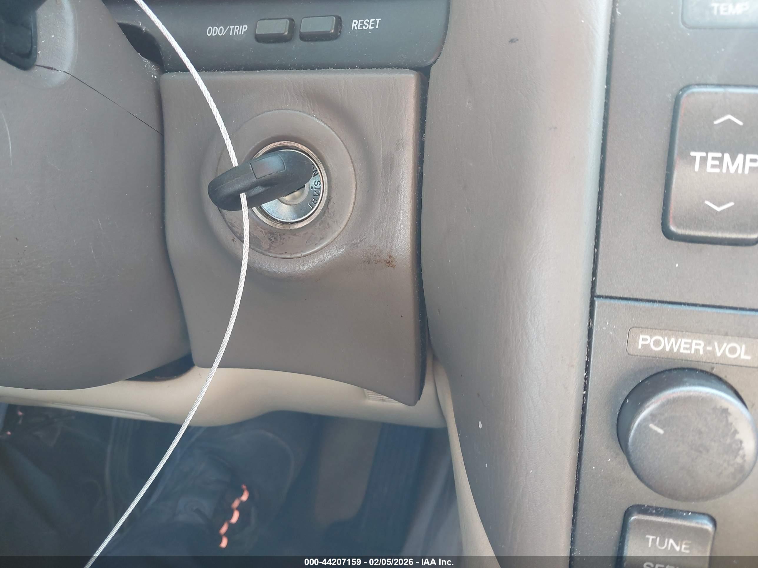 LEXUS LS image 11
