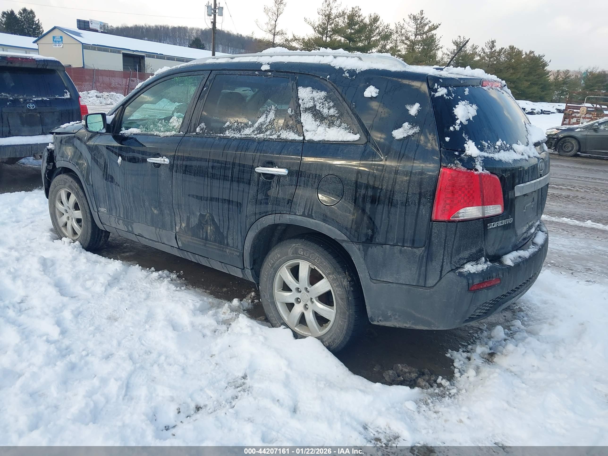 KIA SORENTO image 3