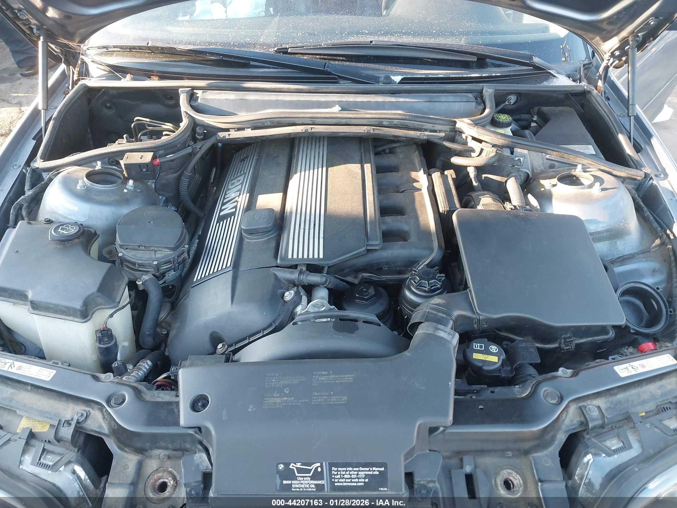 BMW 325XIT image 10