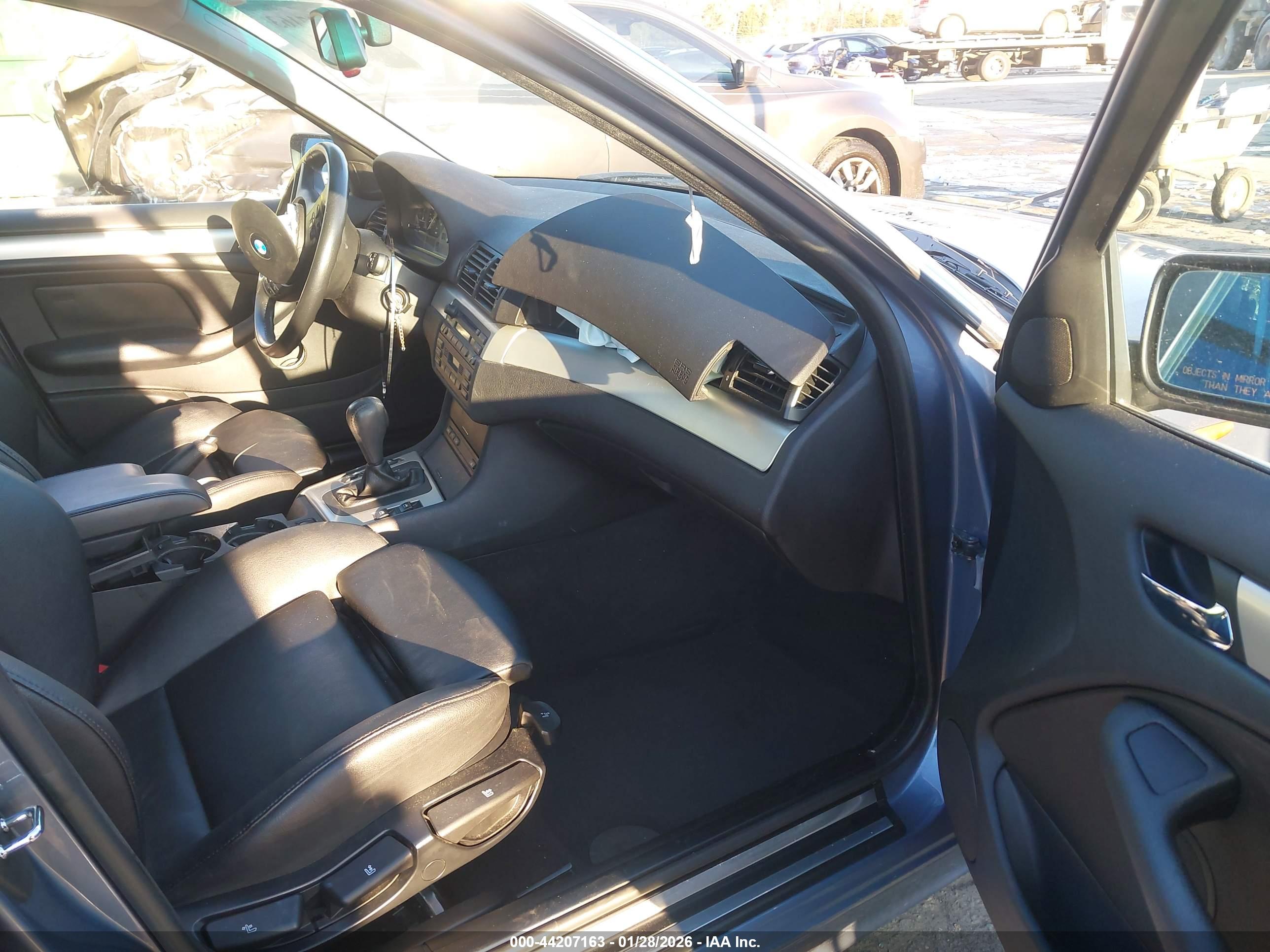 BMW 325XIT image 5