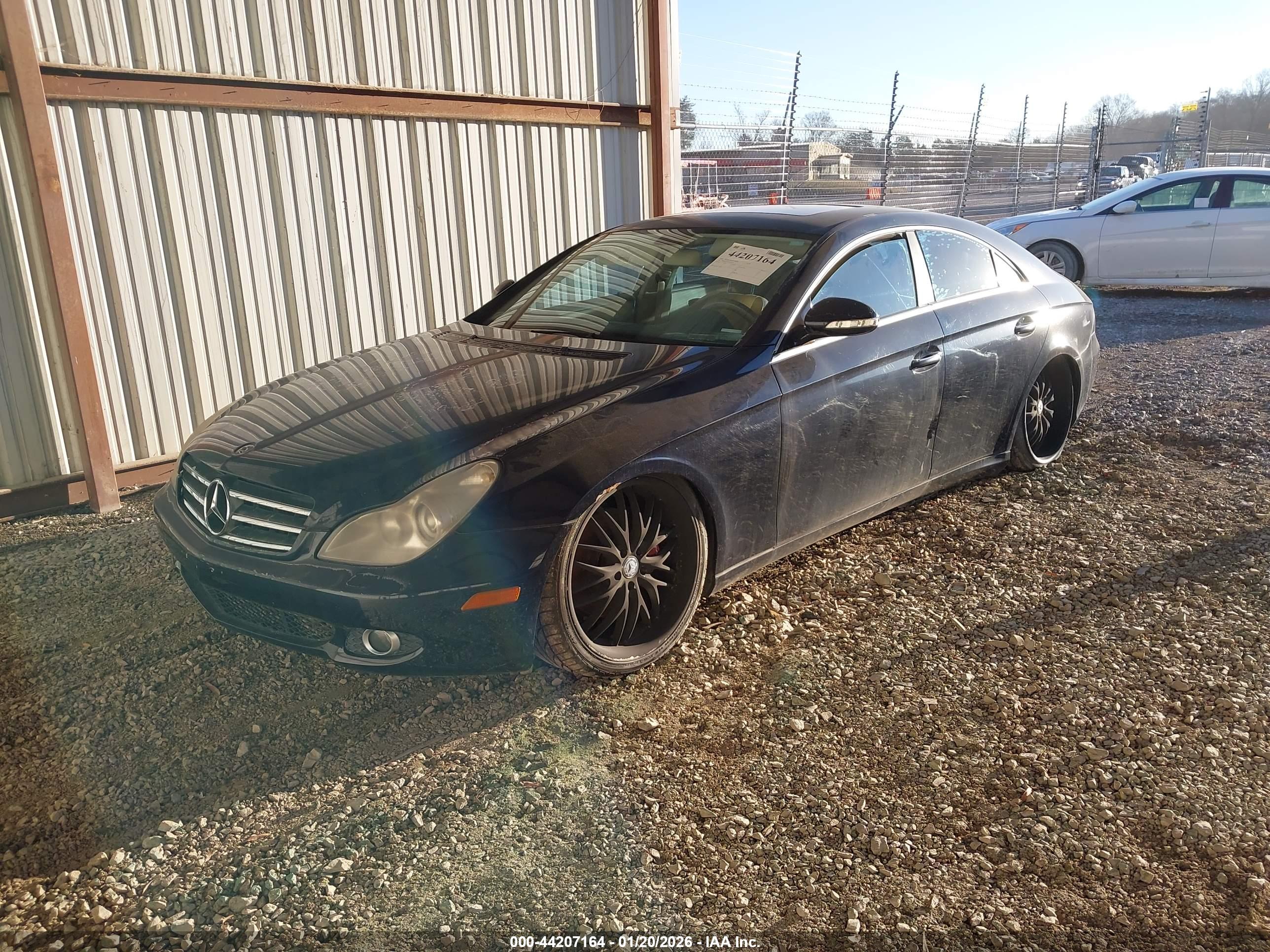MERCEDES-BENZ CLS image 2