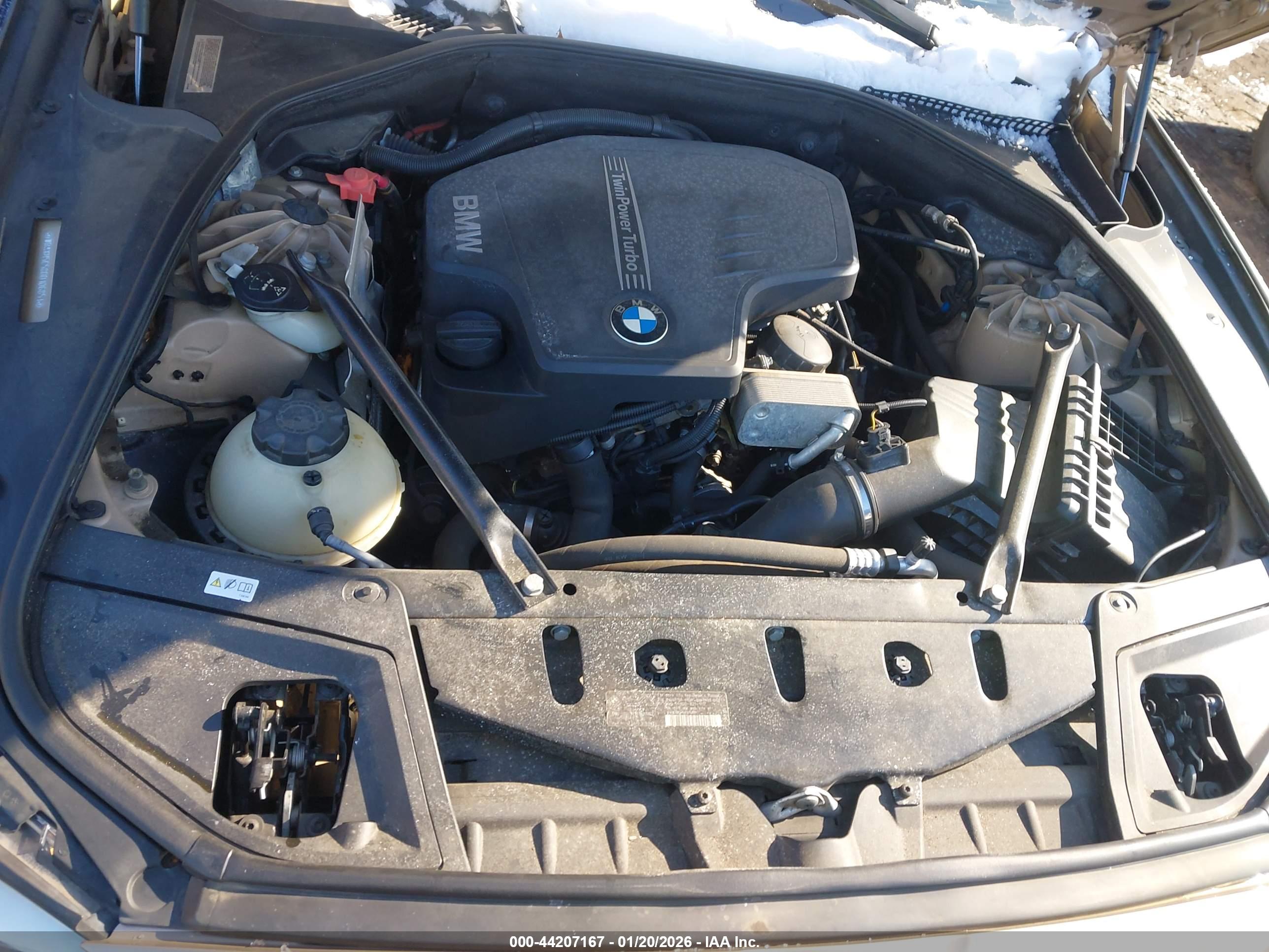 BMW 528I image 10