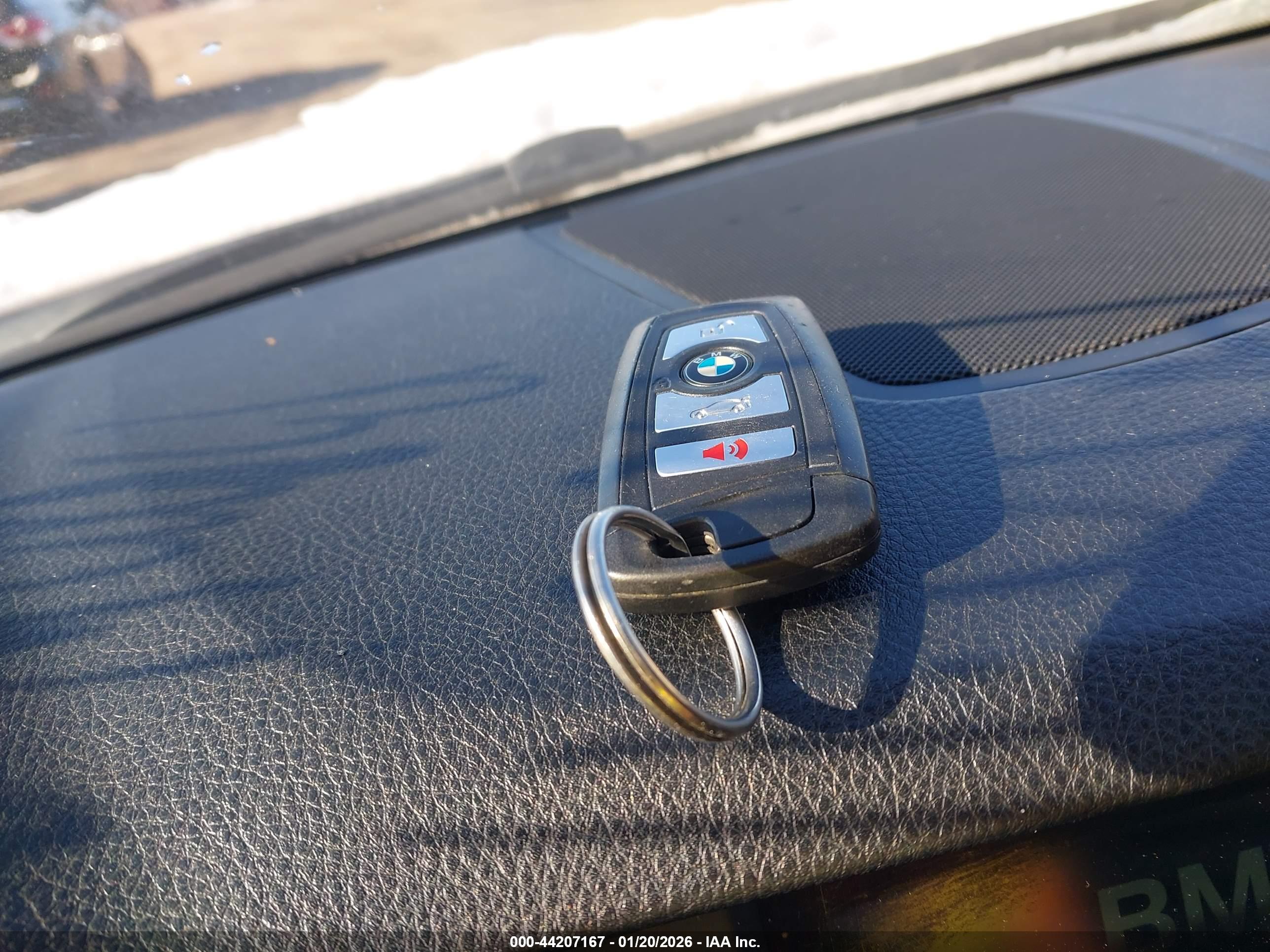 BMW 528I image 11