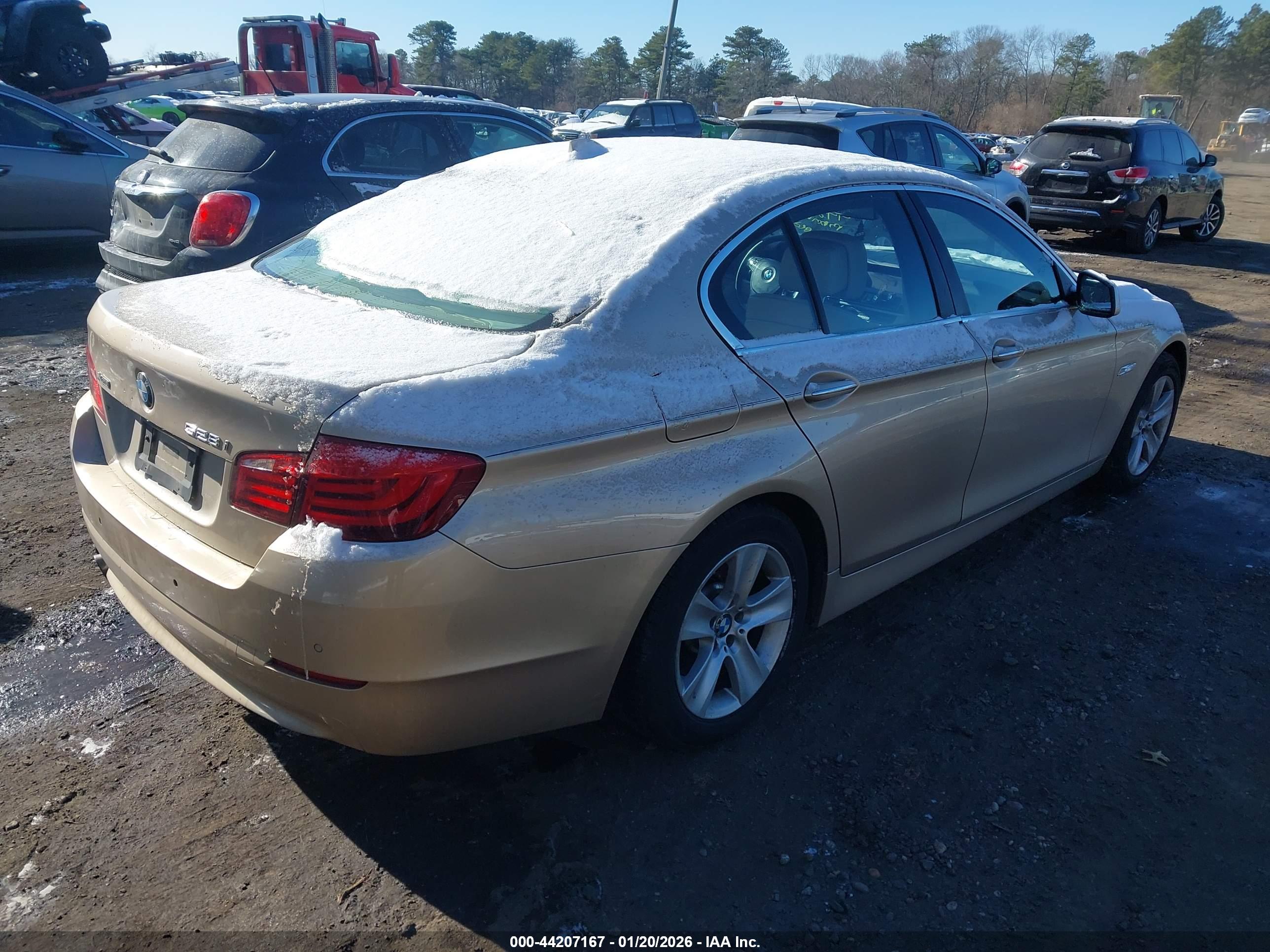 BMW 528I image 4