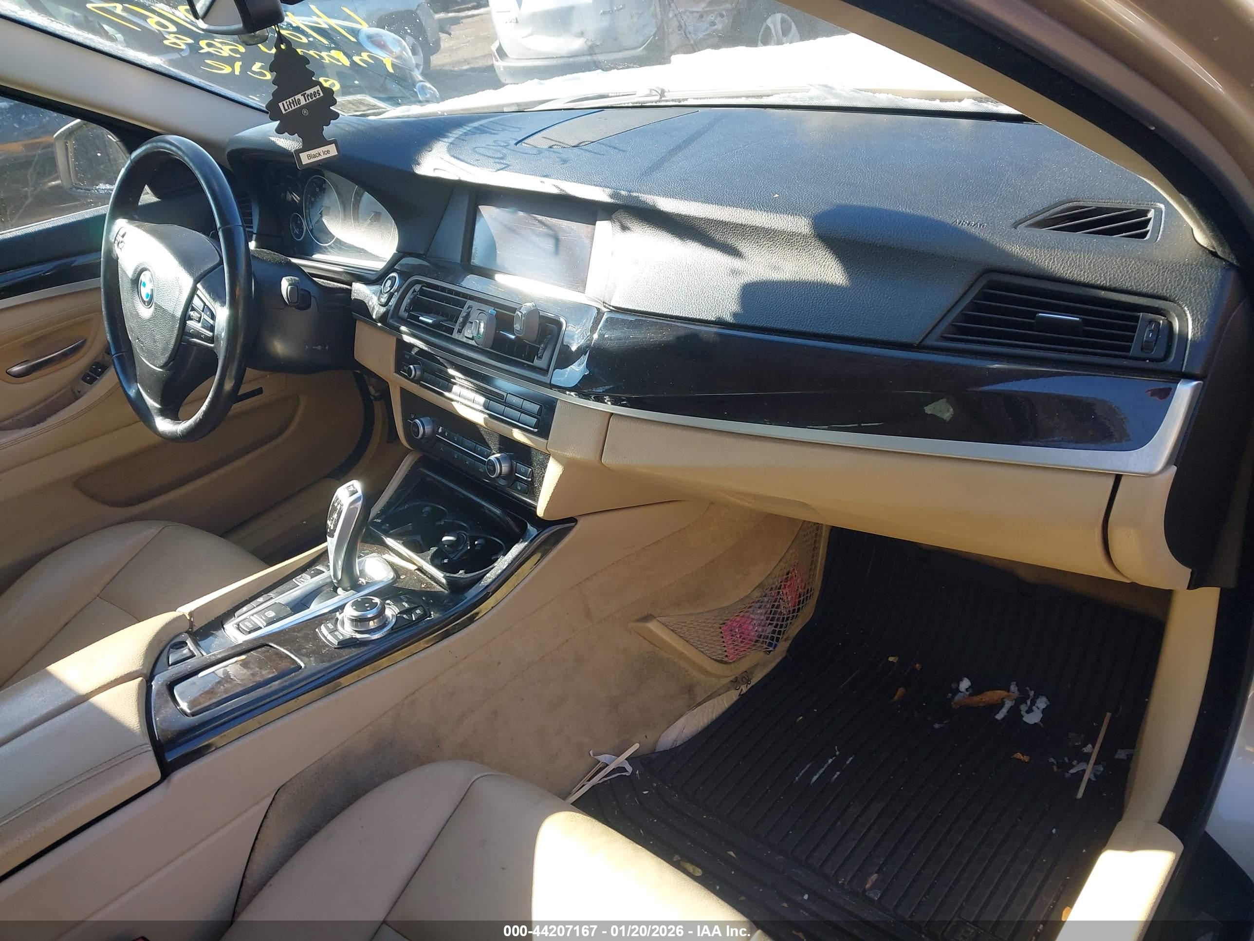 BMW 528I image 5