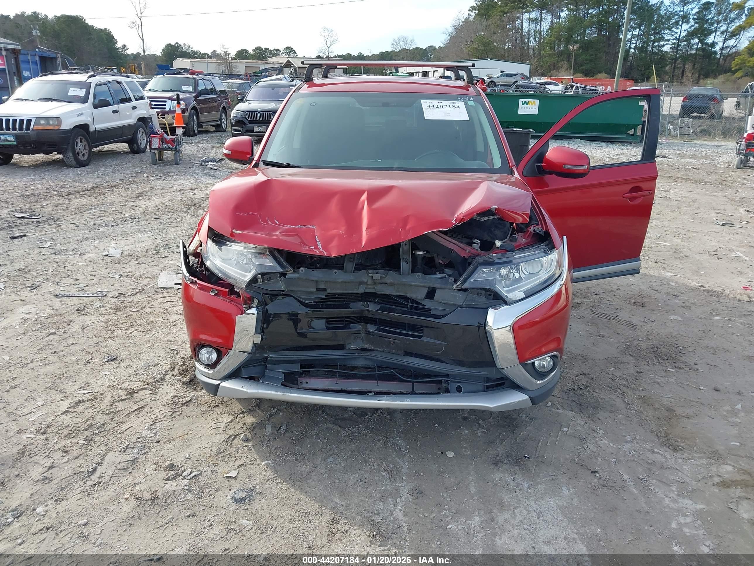 MITSUBISHI OUTLANDER image 6