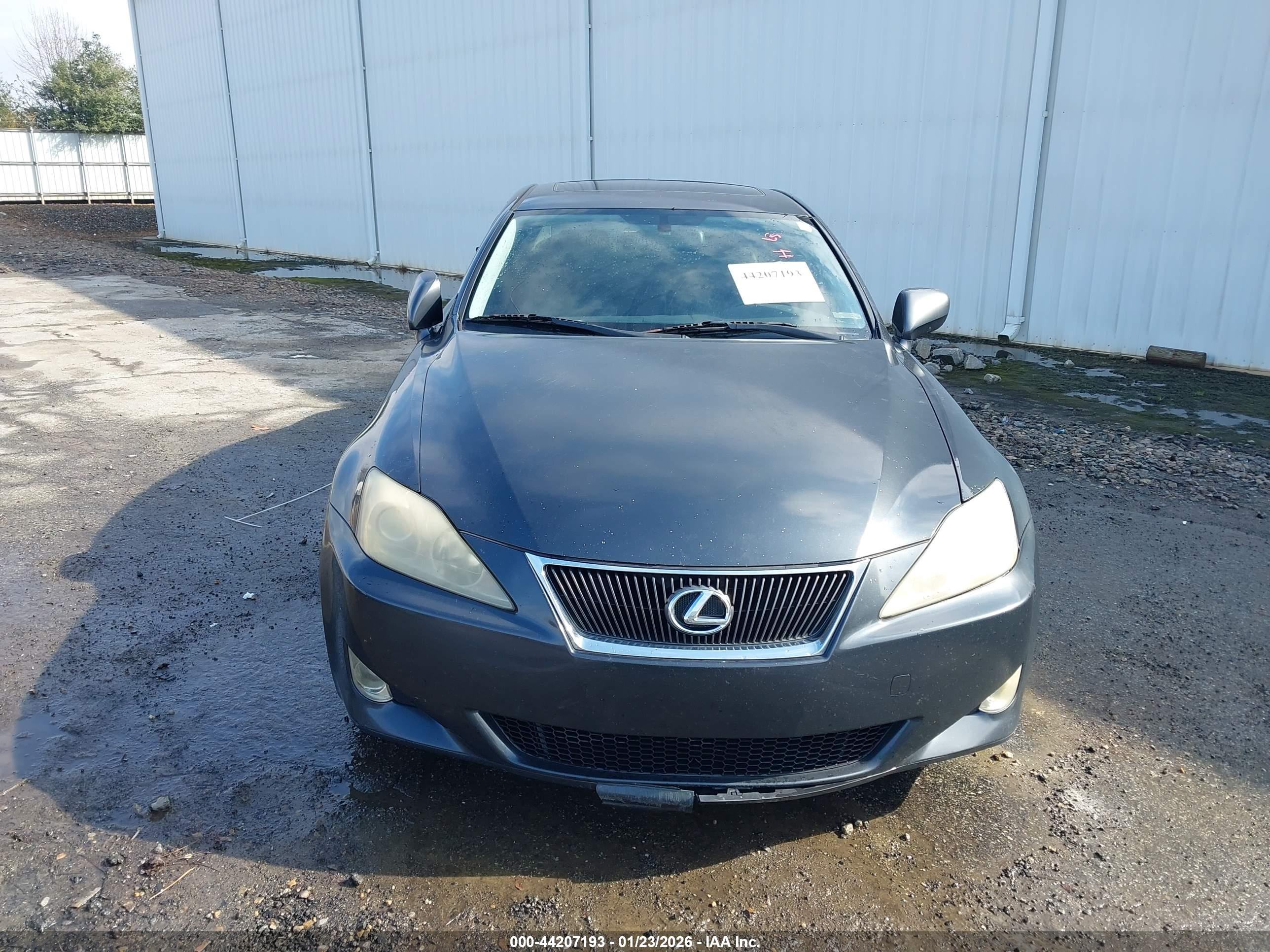LEXUS IS image 6