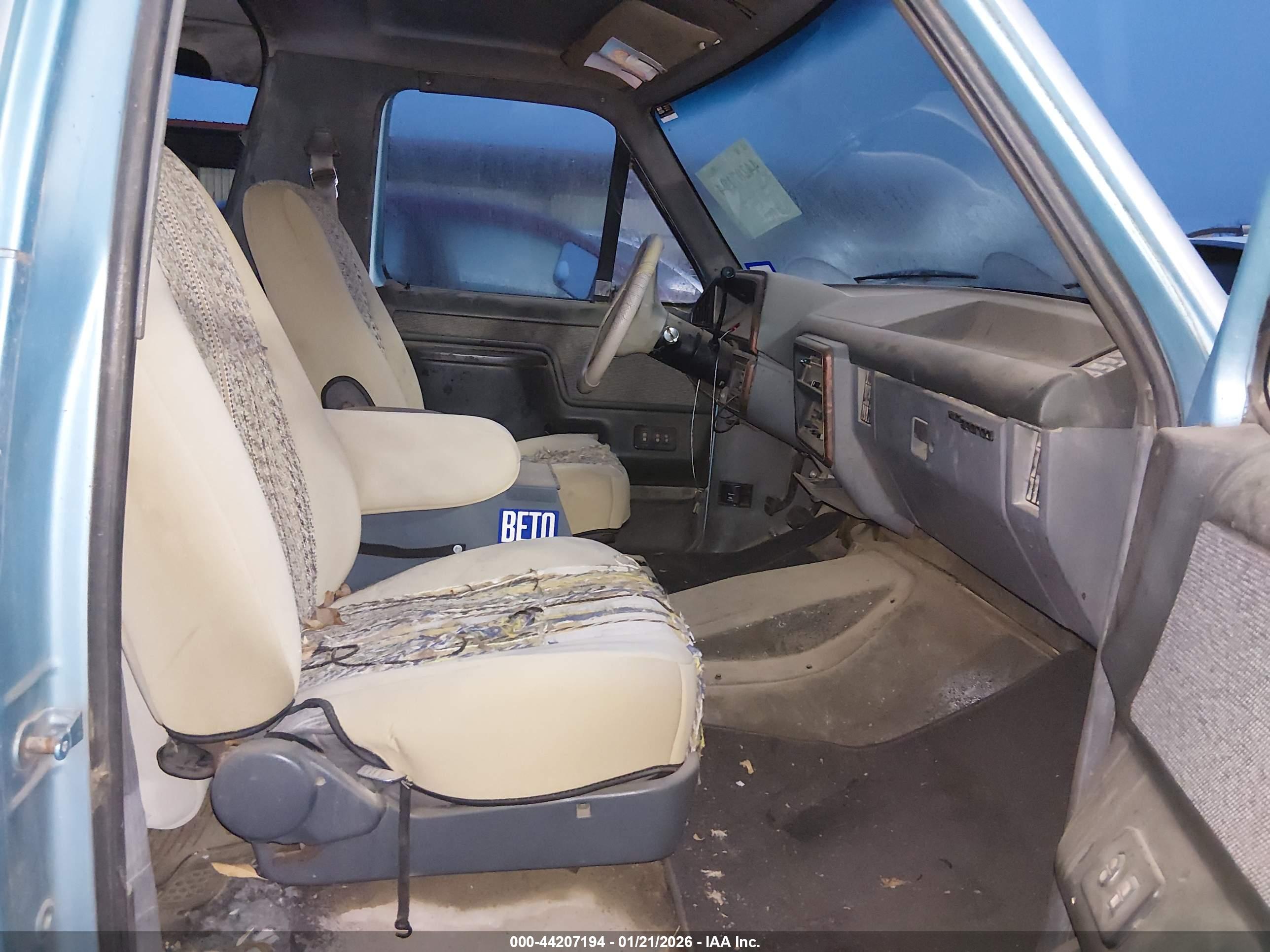 FORD BRONCO image 5