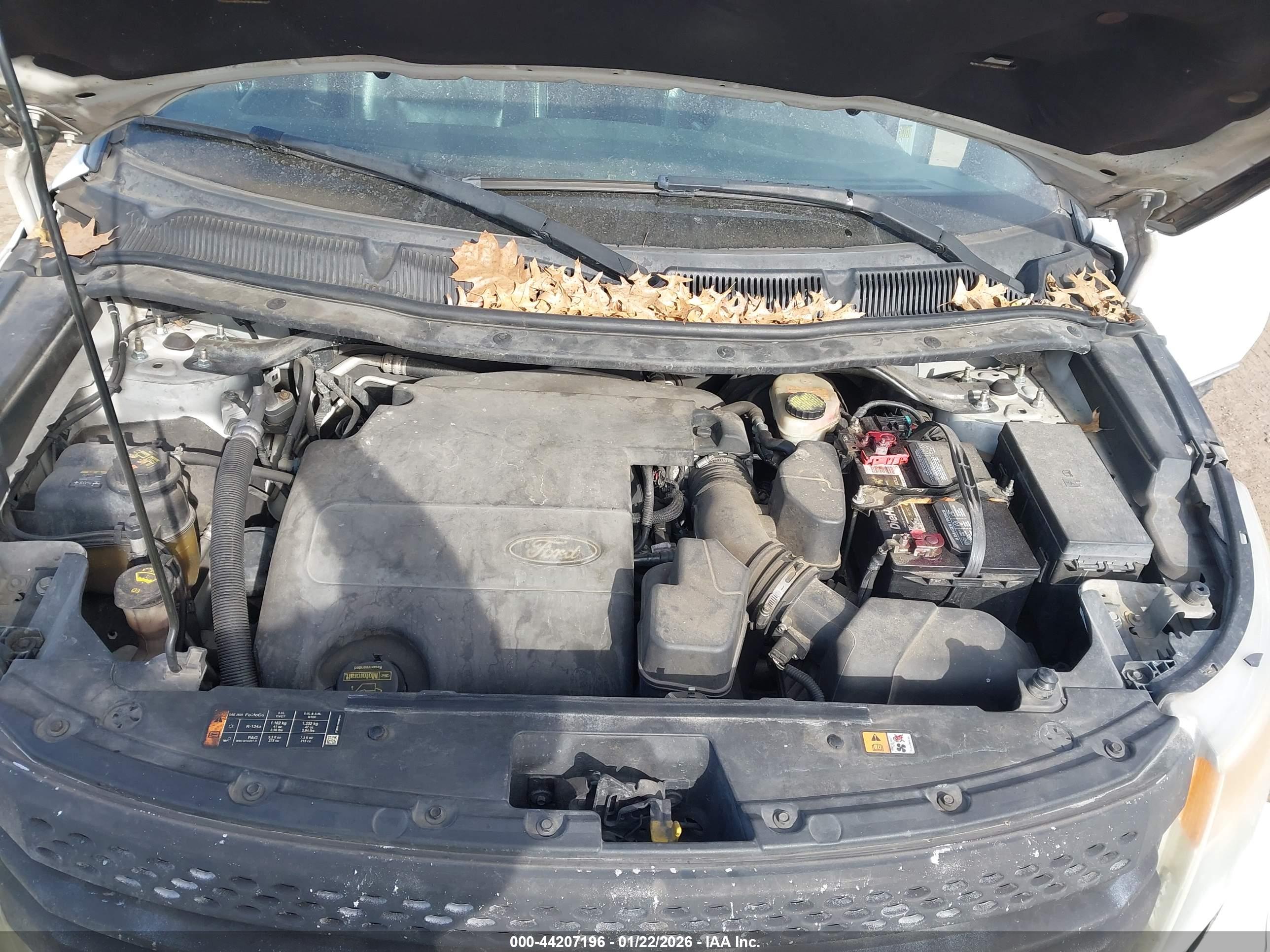 FORD EXPLORER image 10
