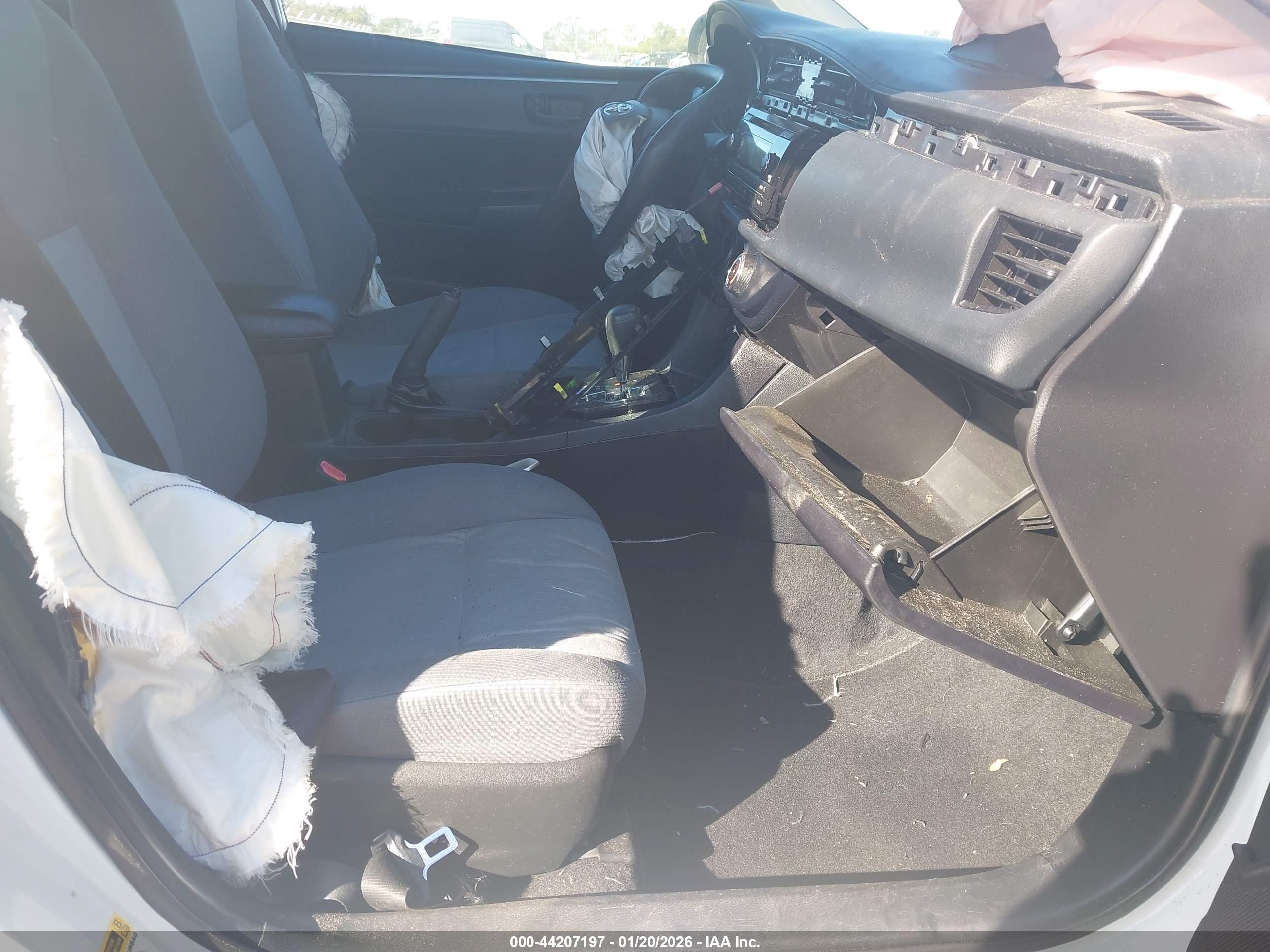 TOYOTA COROLLA image 5