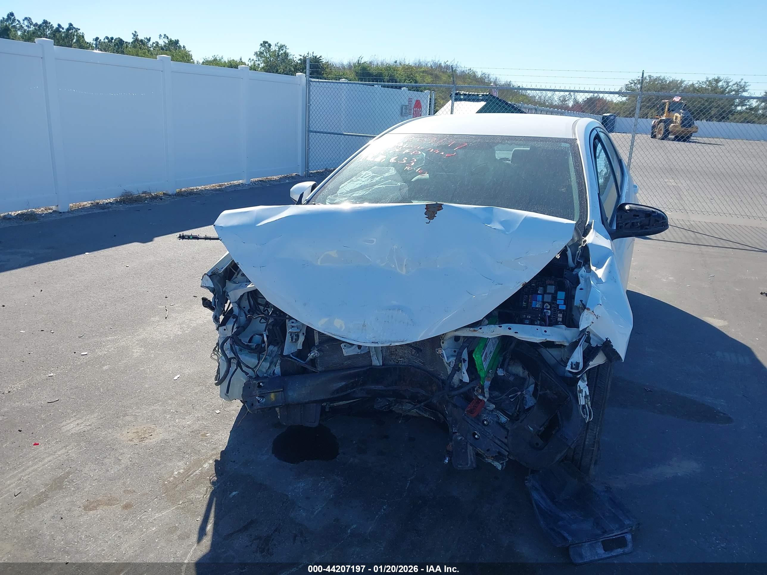 TOYOTA COROLLA image 6