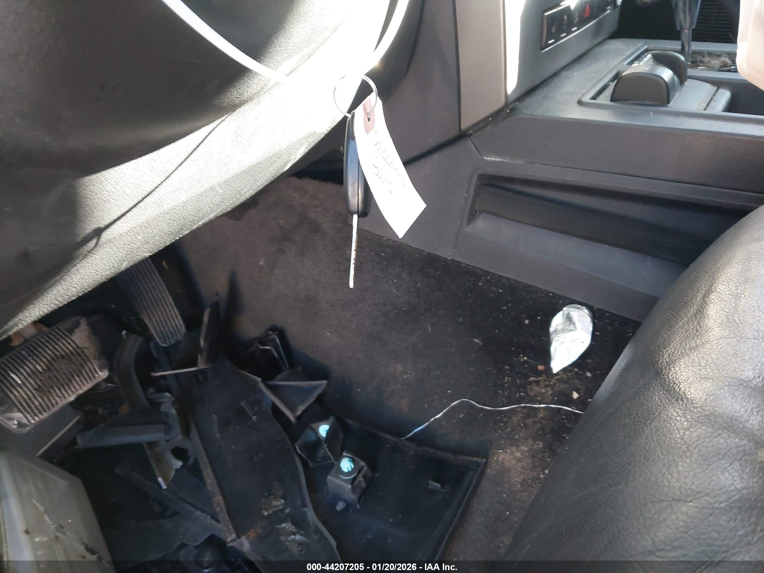 JEEP LIBERTY image 11