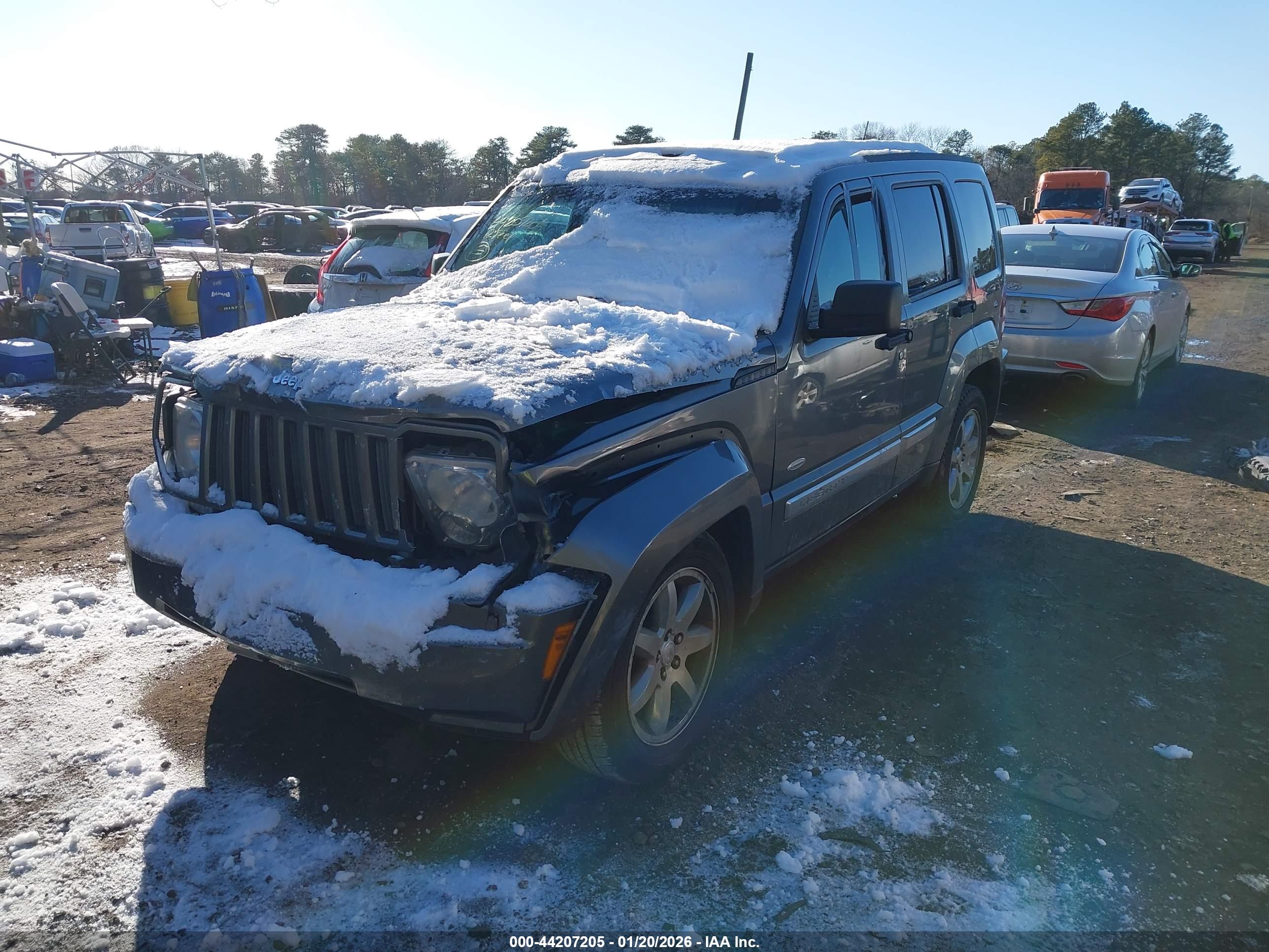JEEP LIBERTY image 6