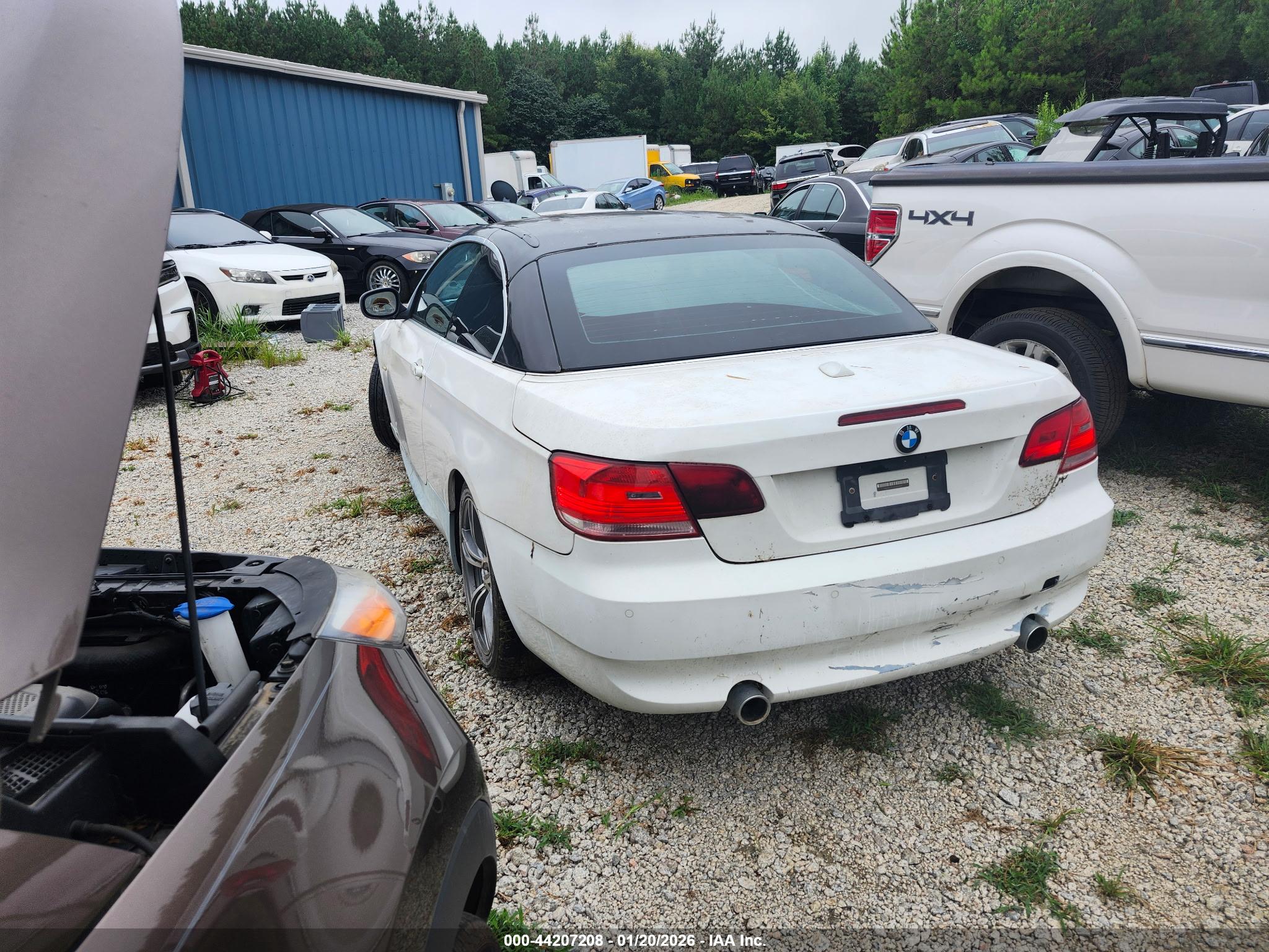 BMW 335I image 3