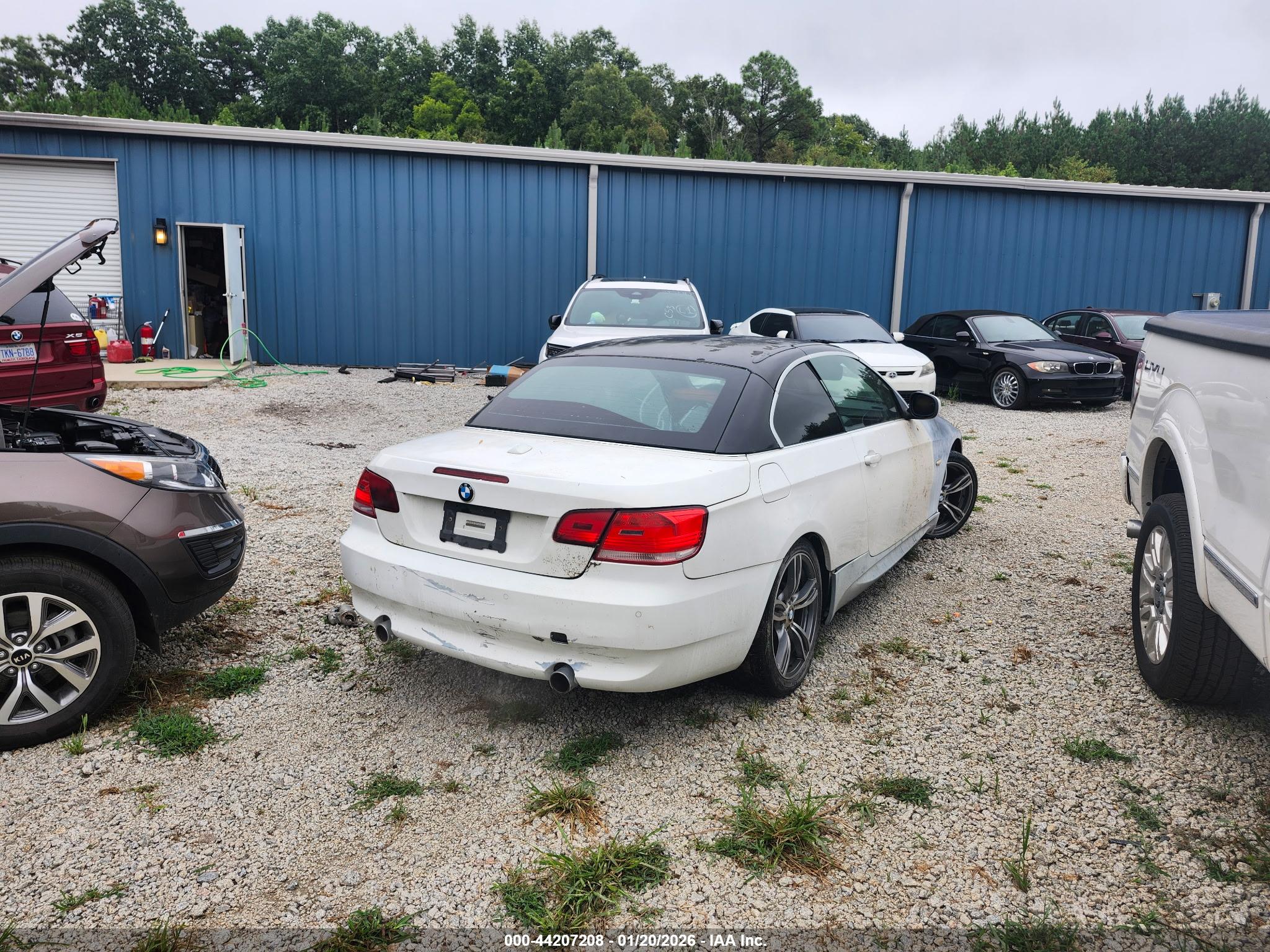 BMW 335I image 4
