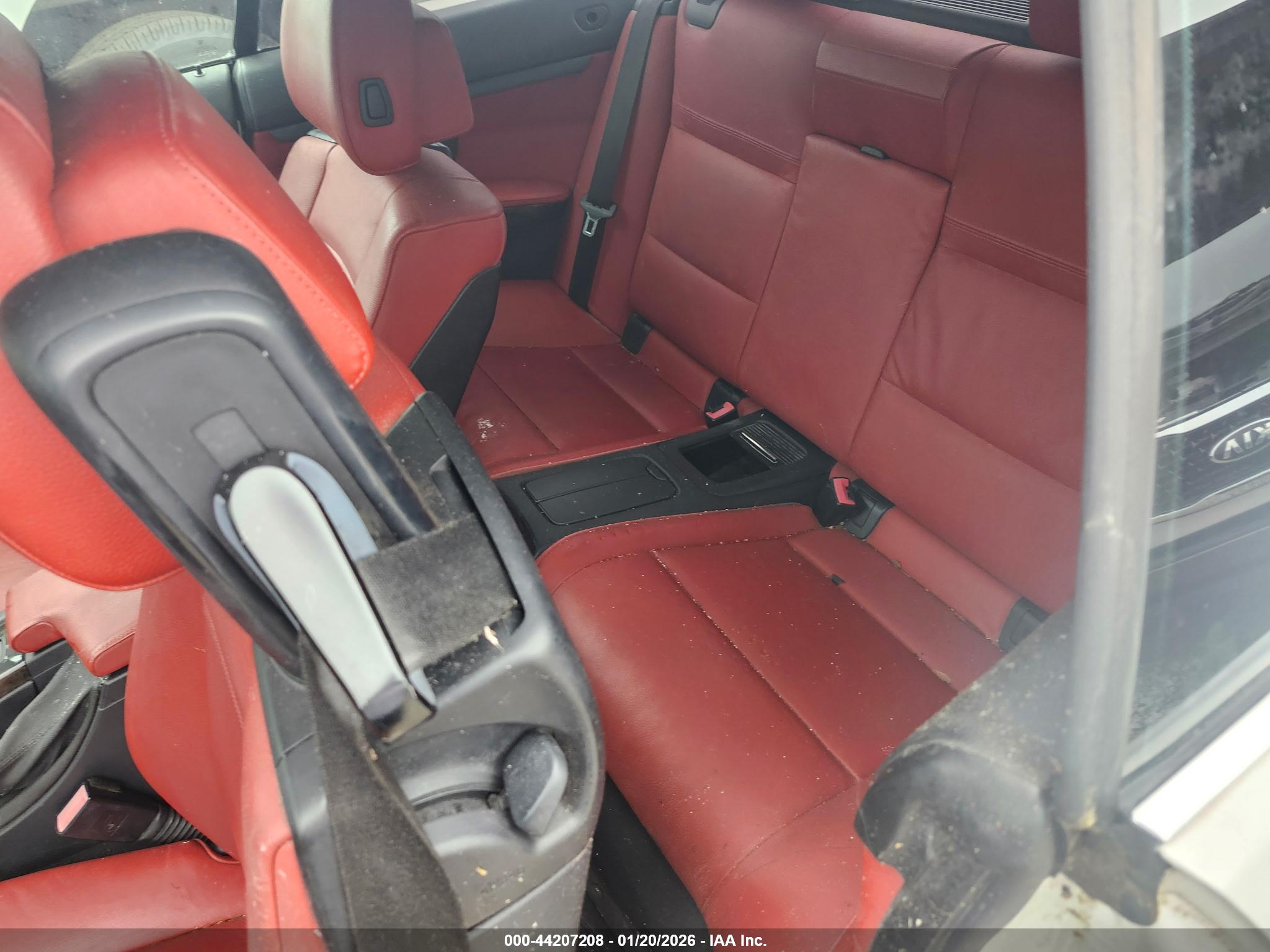 BMW 335I image 8