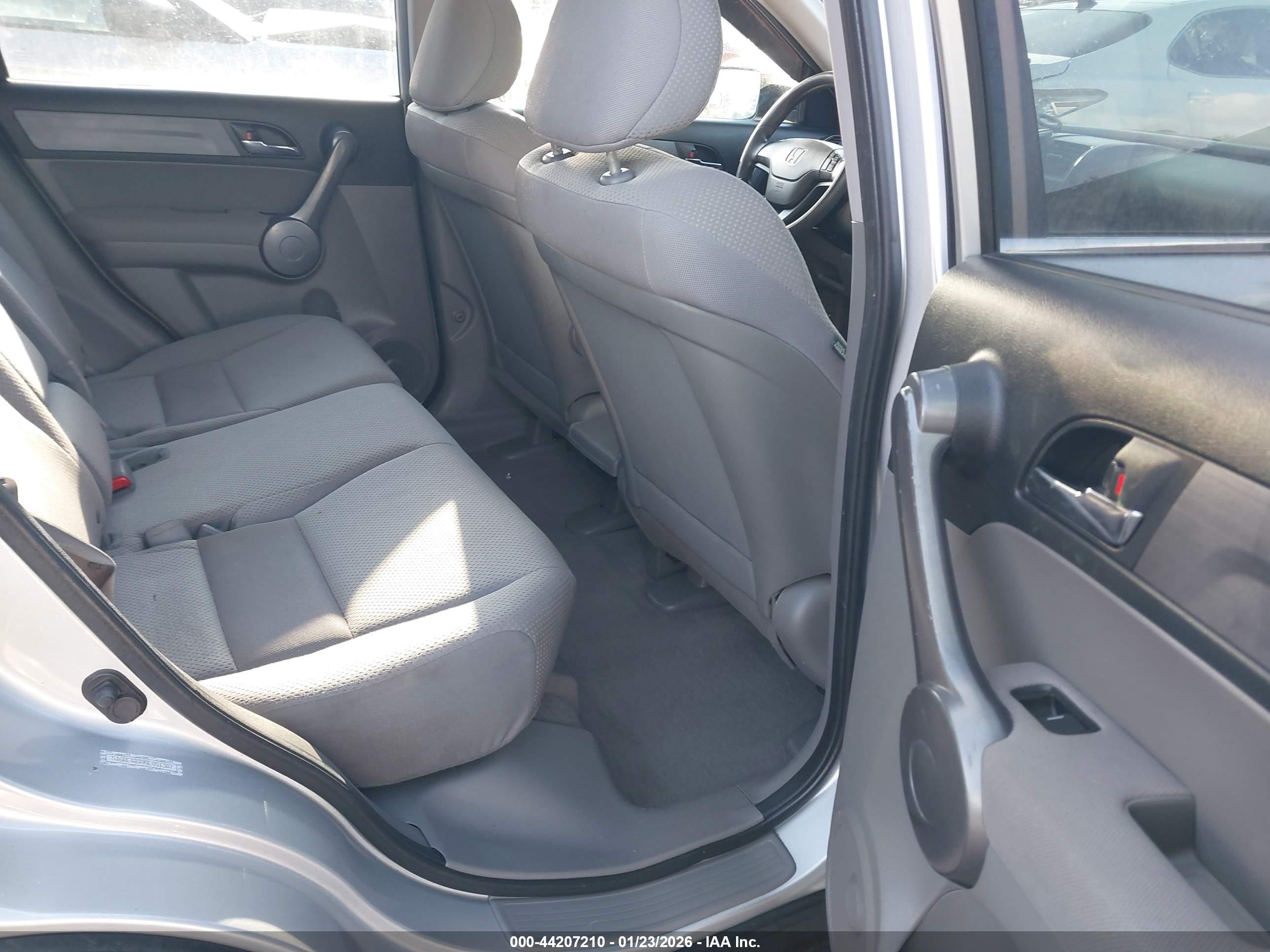 HONDA CR-V image 8