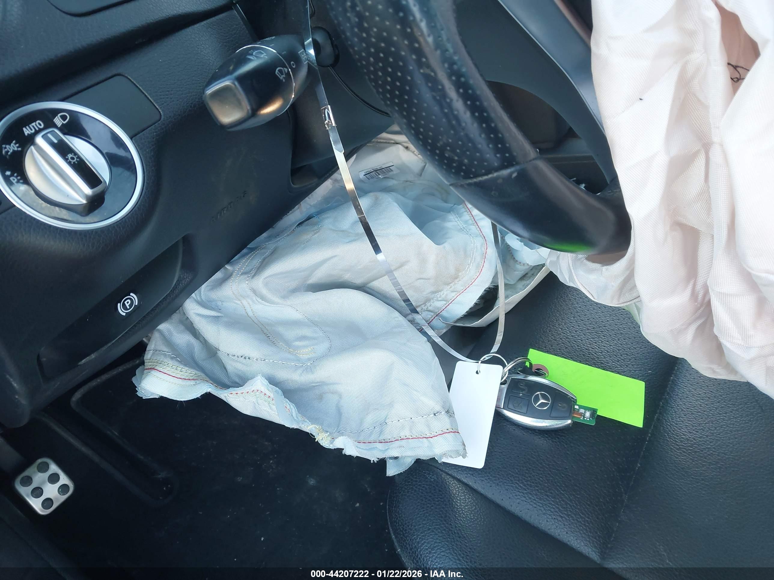 MERCEDES-BENZ C image 11