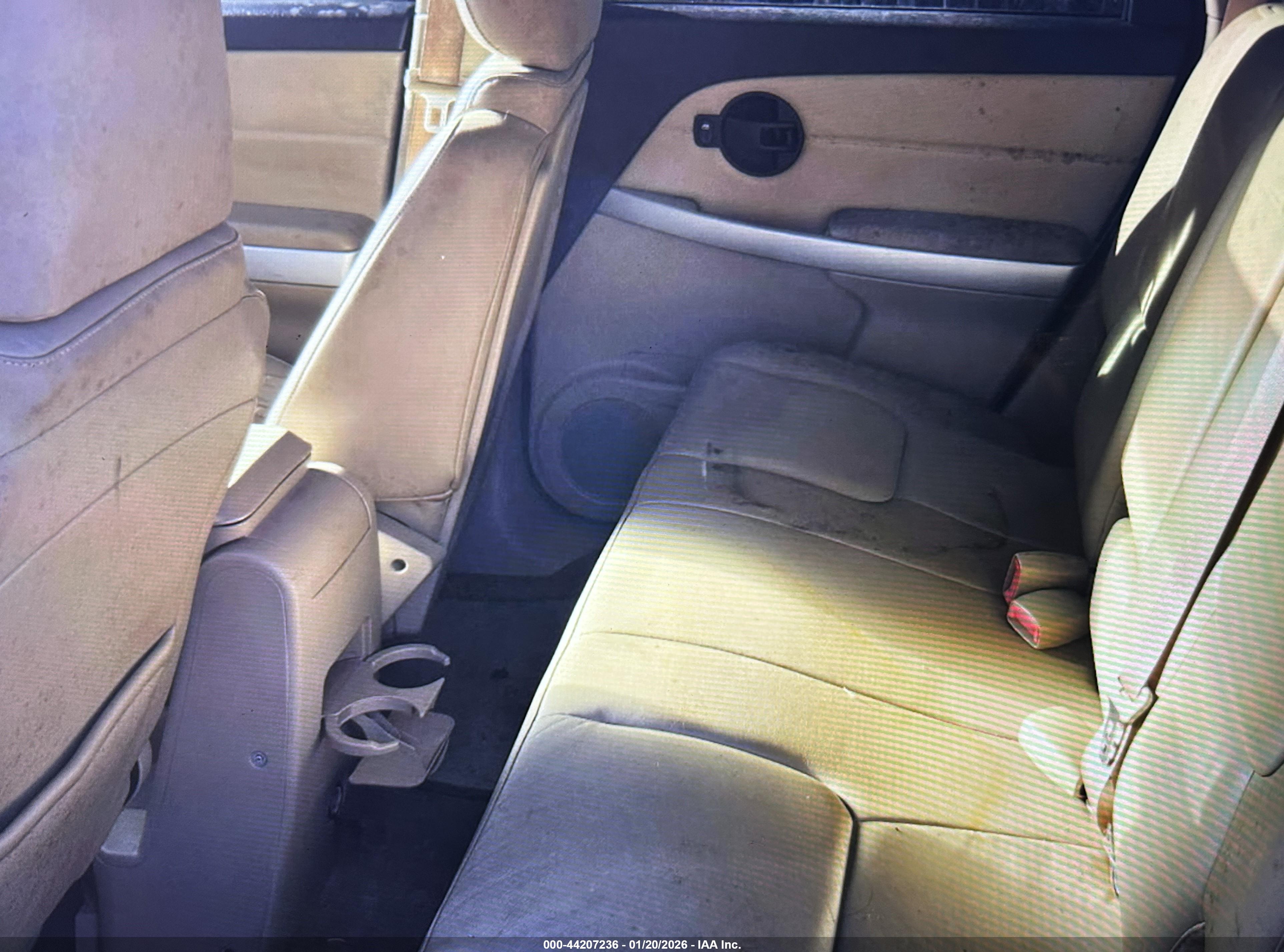 CHEVROLET EQUINOX image 8