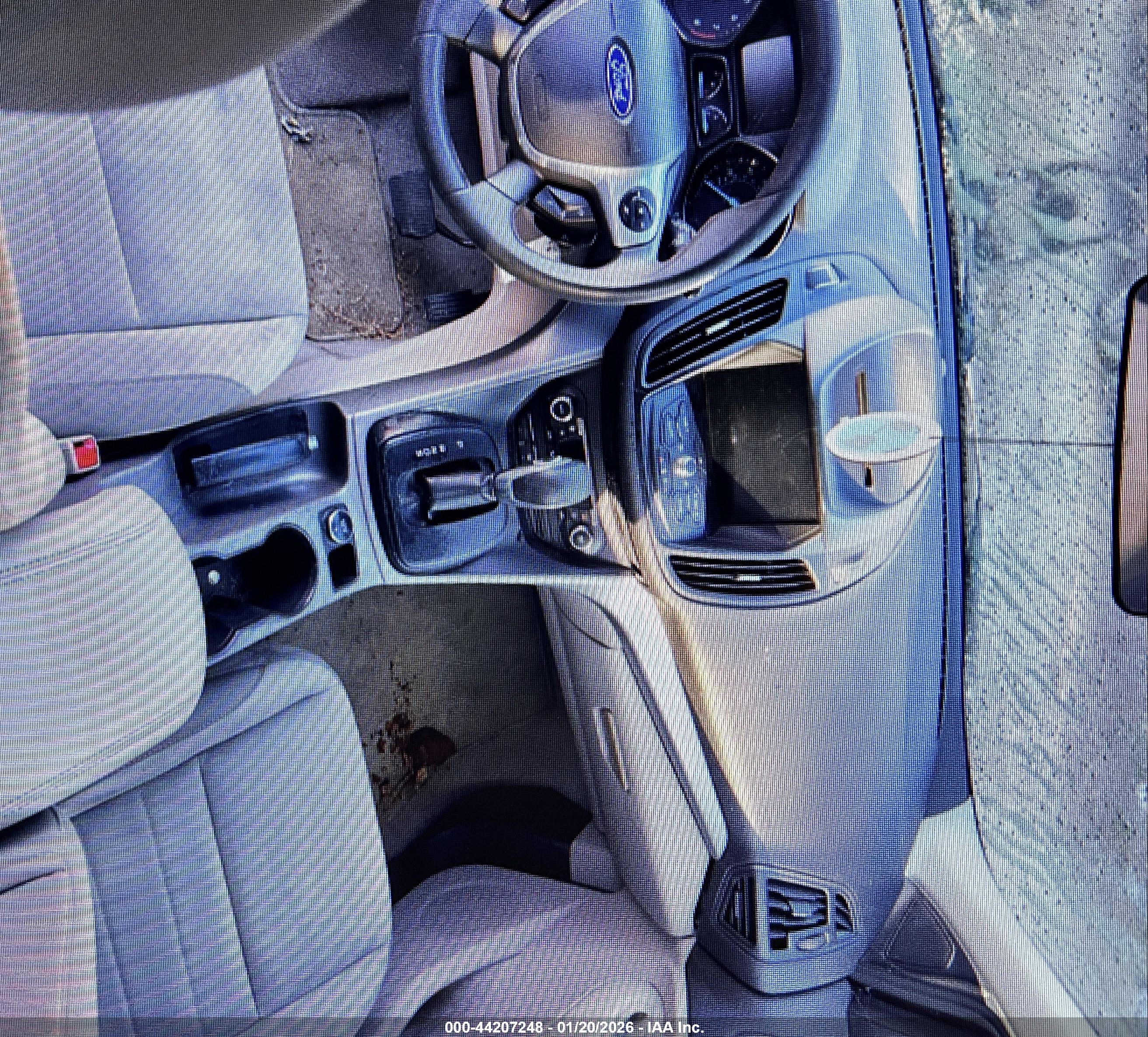 FORD ESCAPE image 6