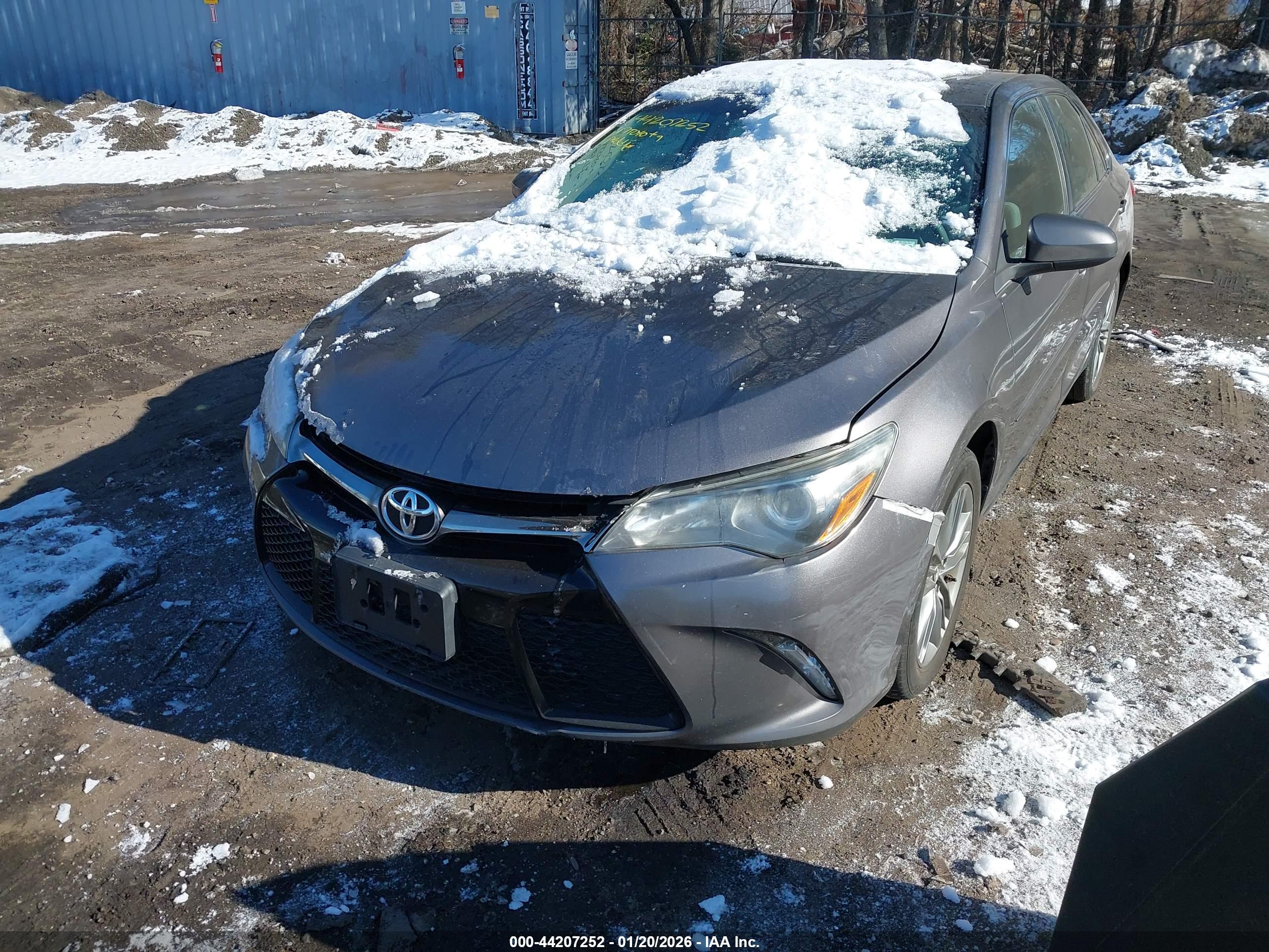 TOYOTA CAMRY image 6