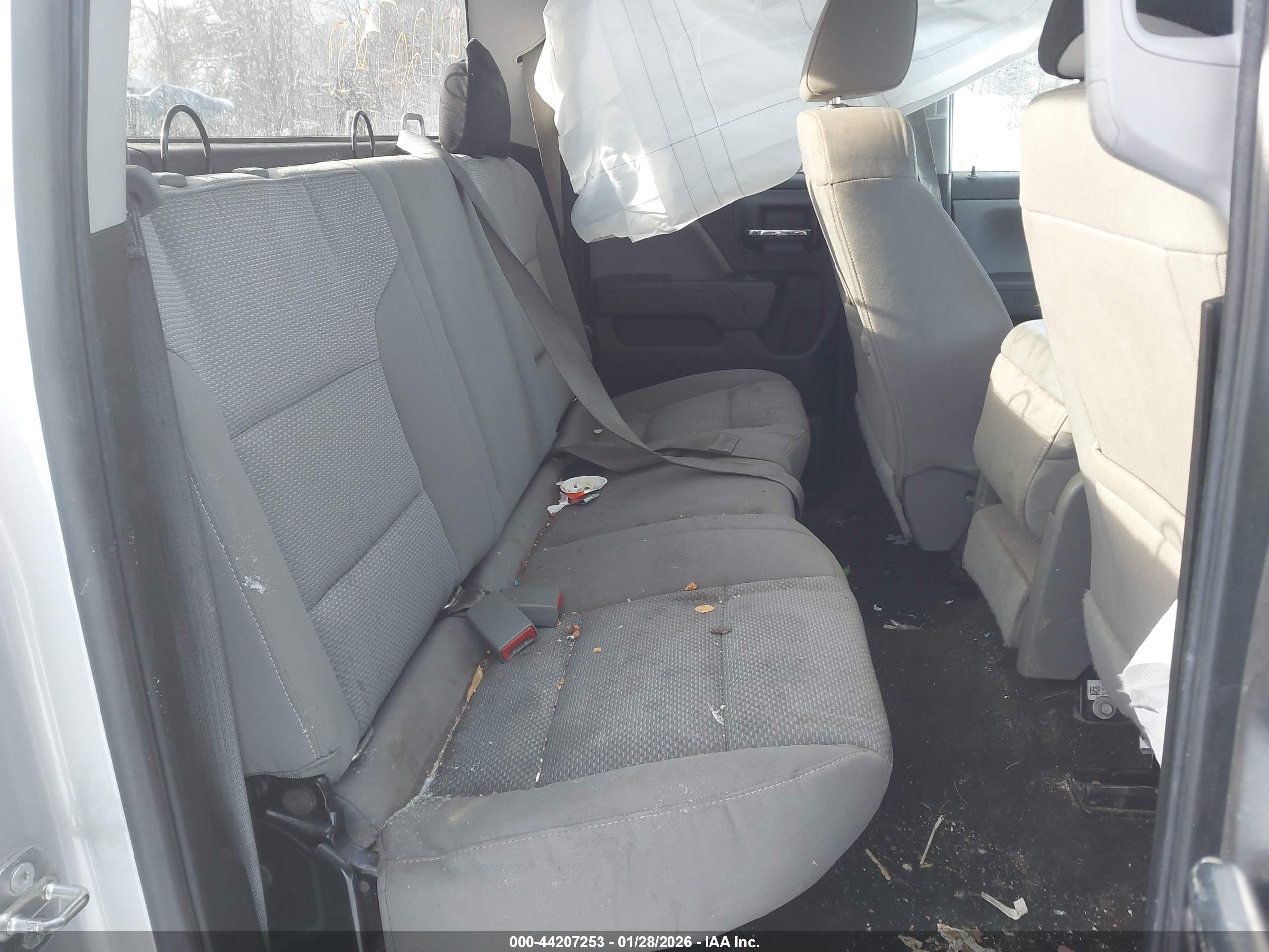 CHEVROLET SILVERADO image 8