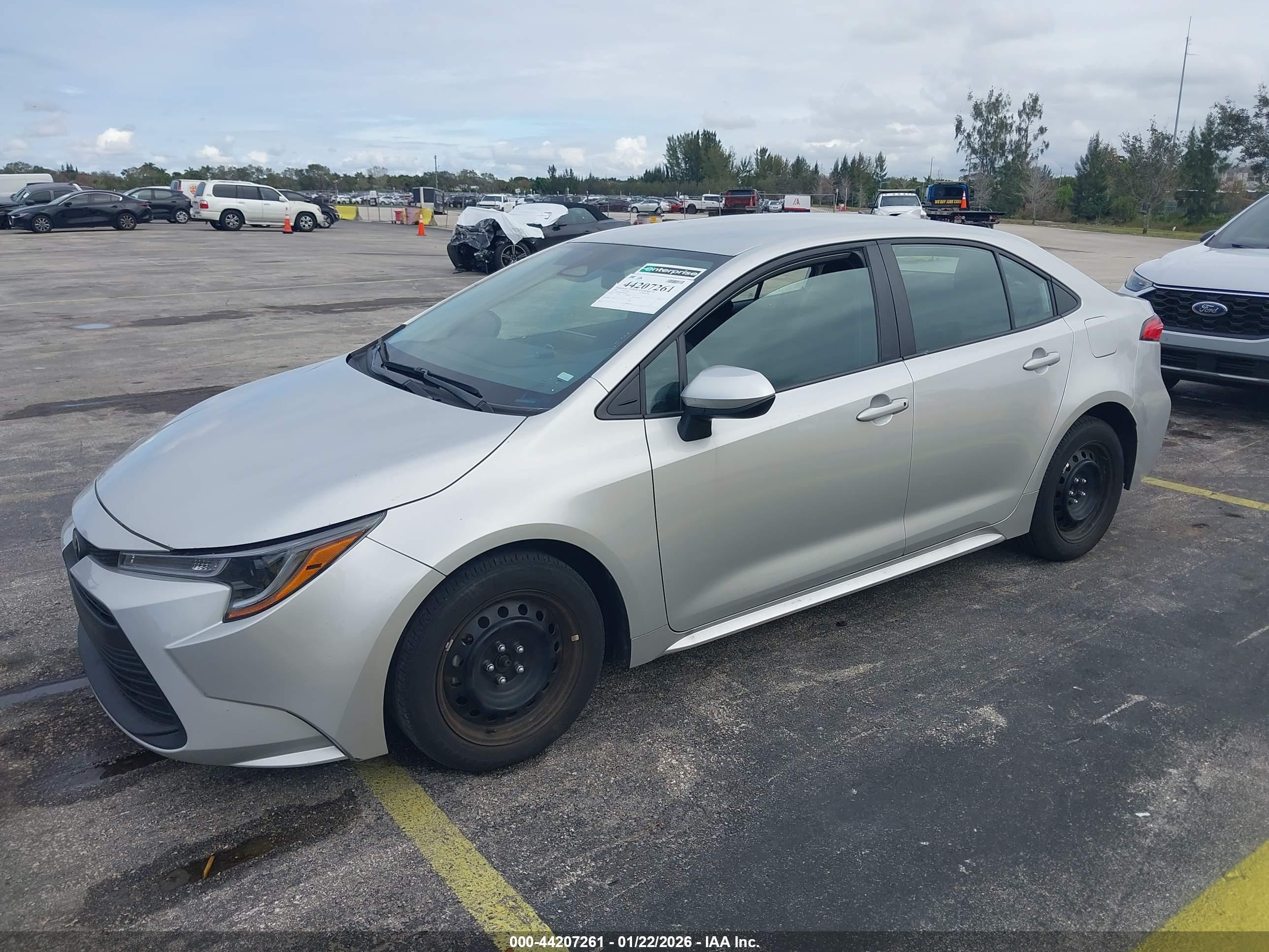 TOYOTA COROLLA image 2