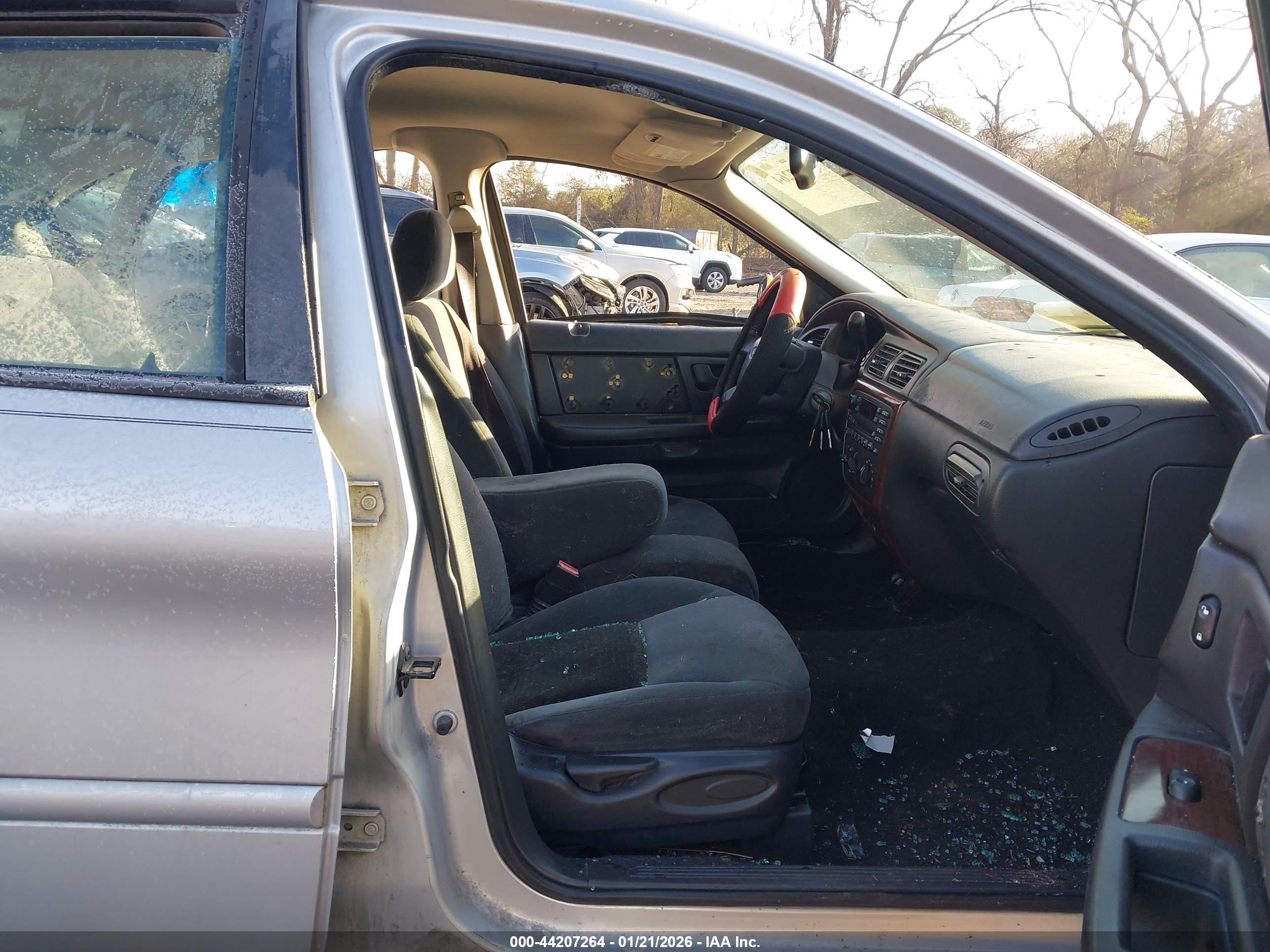 FORD TAURUS image 5